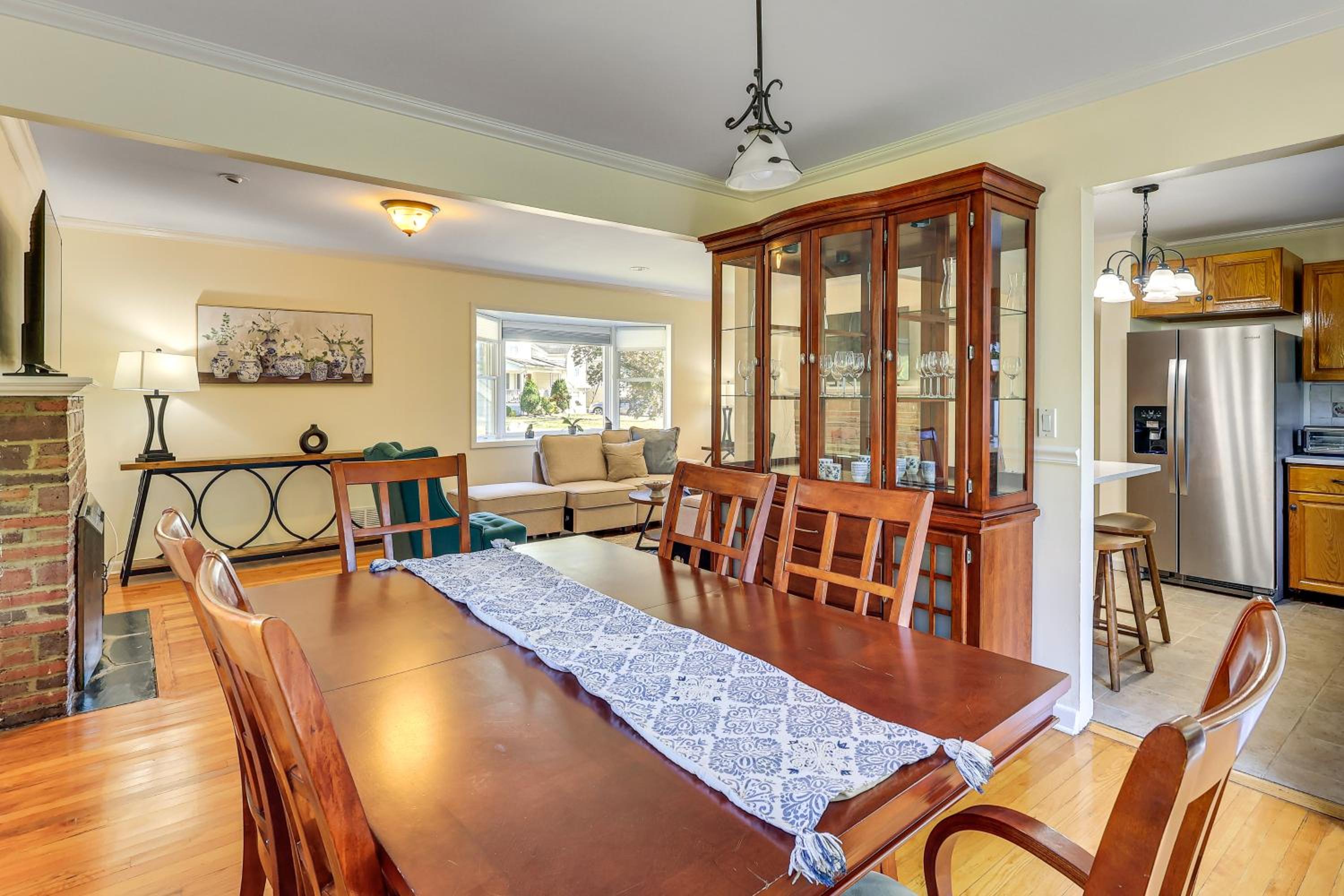 Spacious Fanwood Home with Decks, Walk to Park!