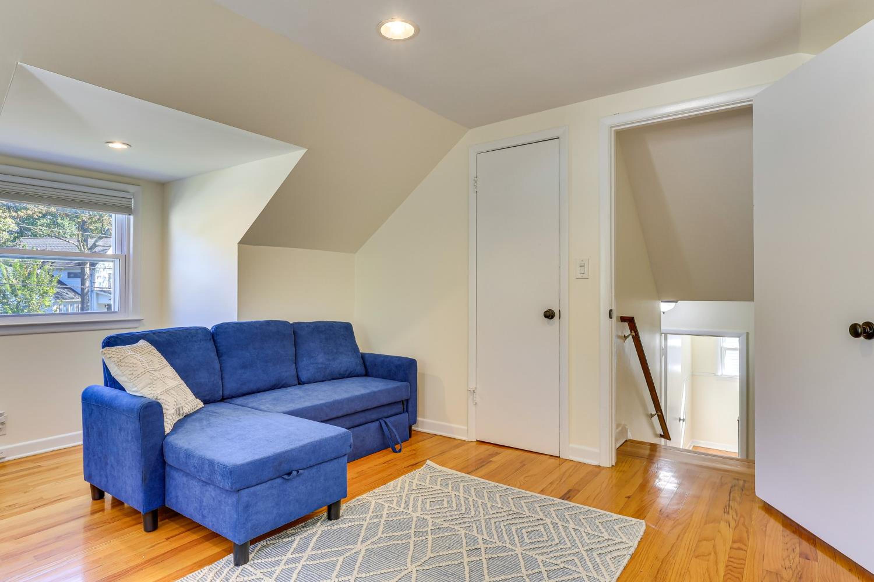 Spacious Fanwood Home with Decks, Walk to Park!