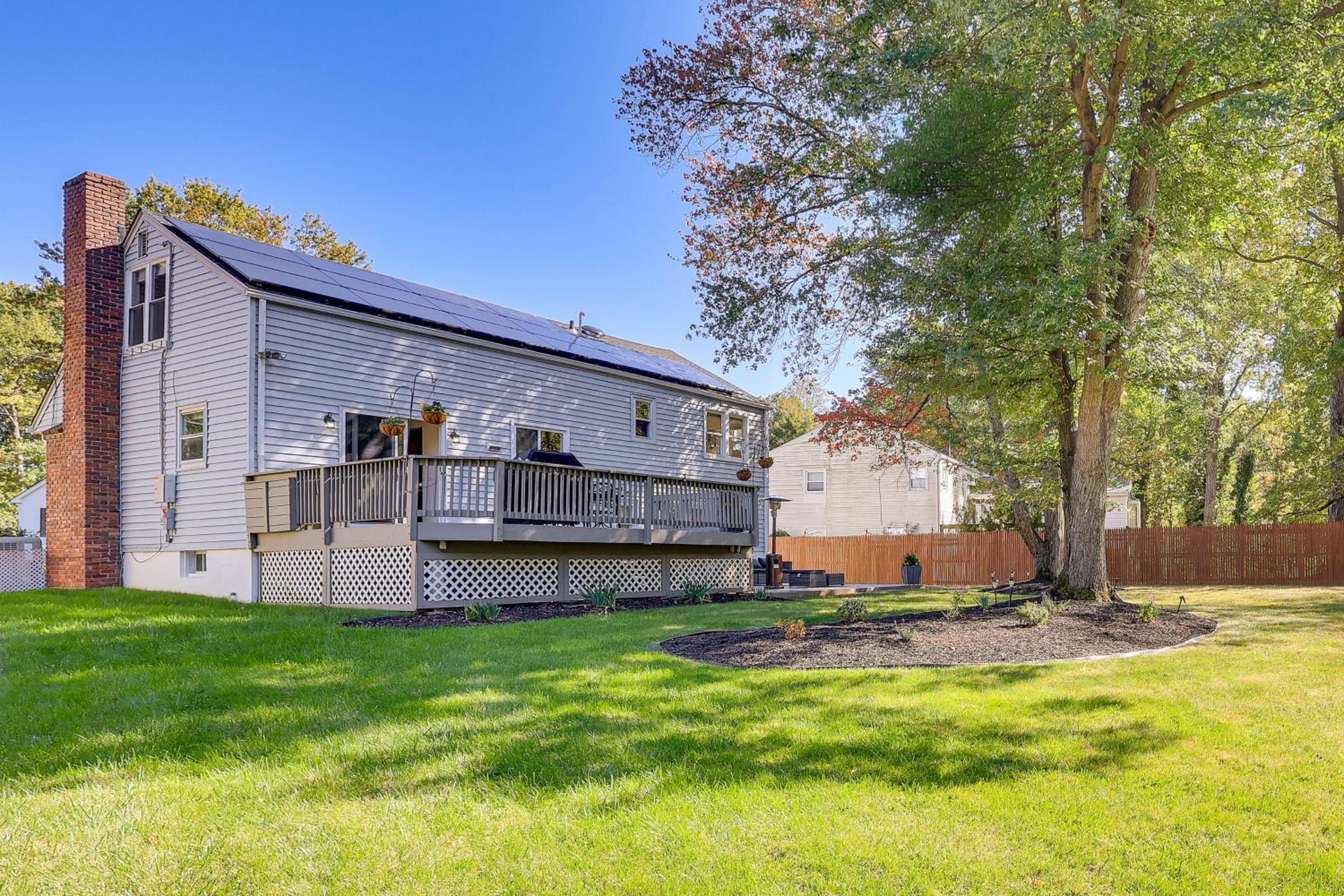 Spacious Fanwood Home with Decks, Walk to Park!