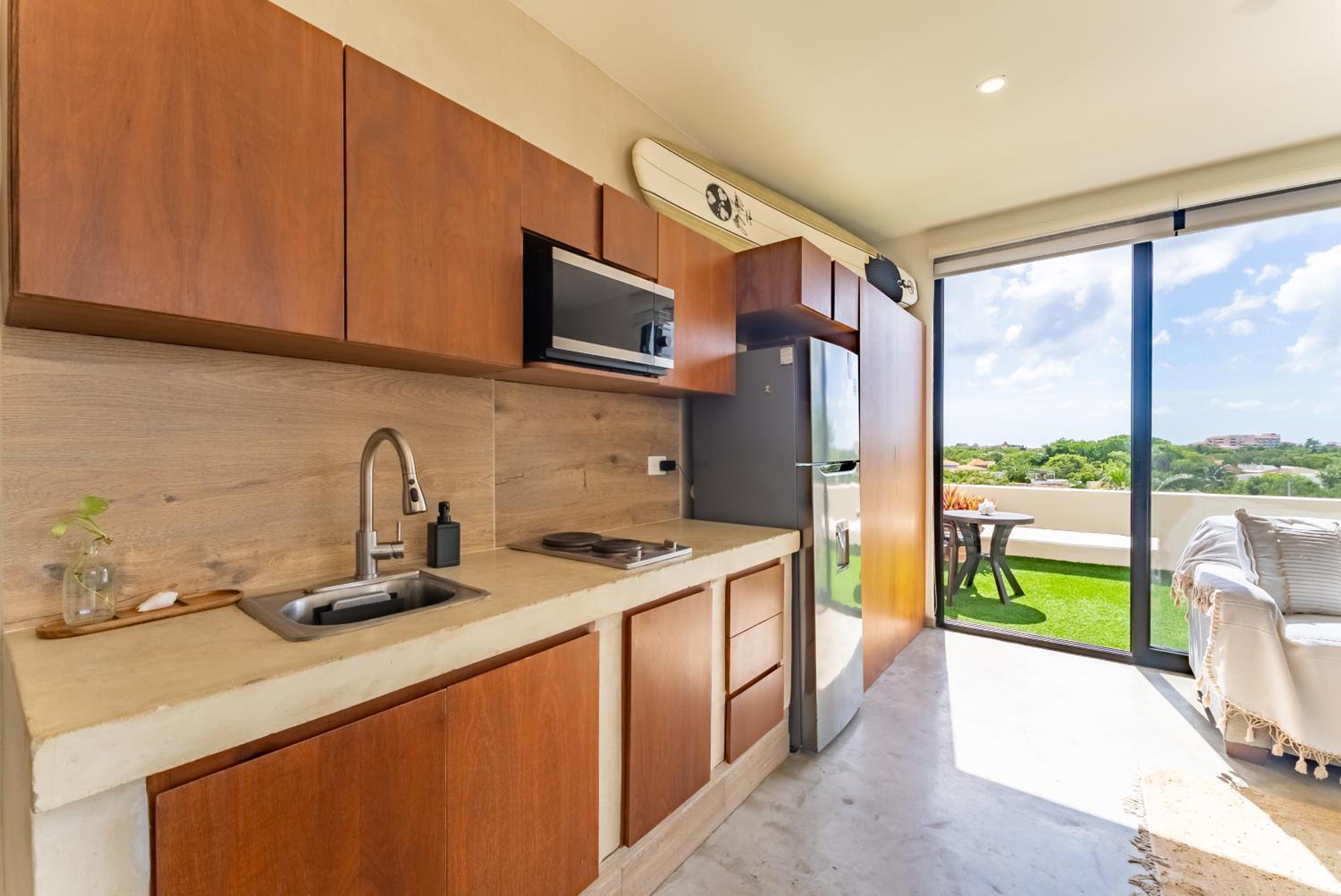 Private Jacuzzi, Starlink, Golf-View Terrace - Puerto Aventuras