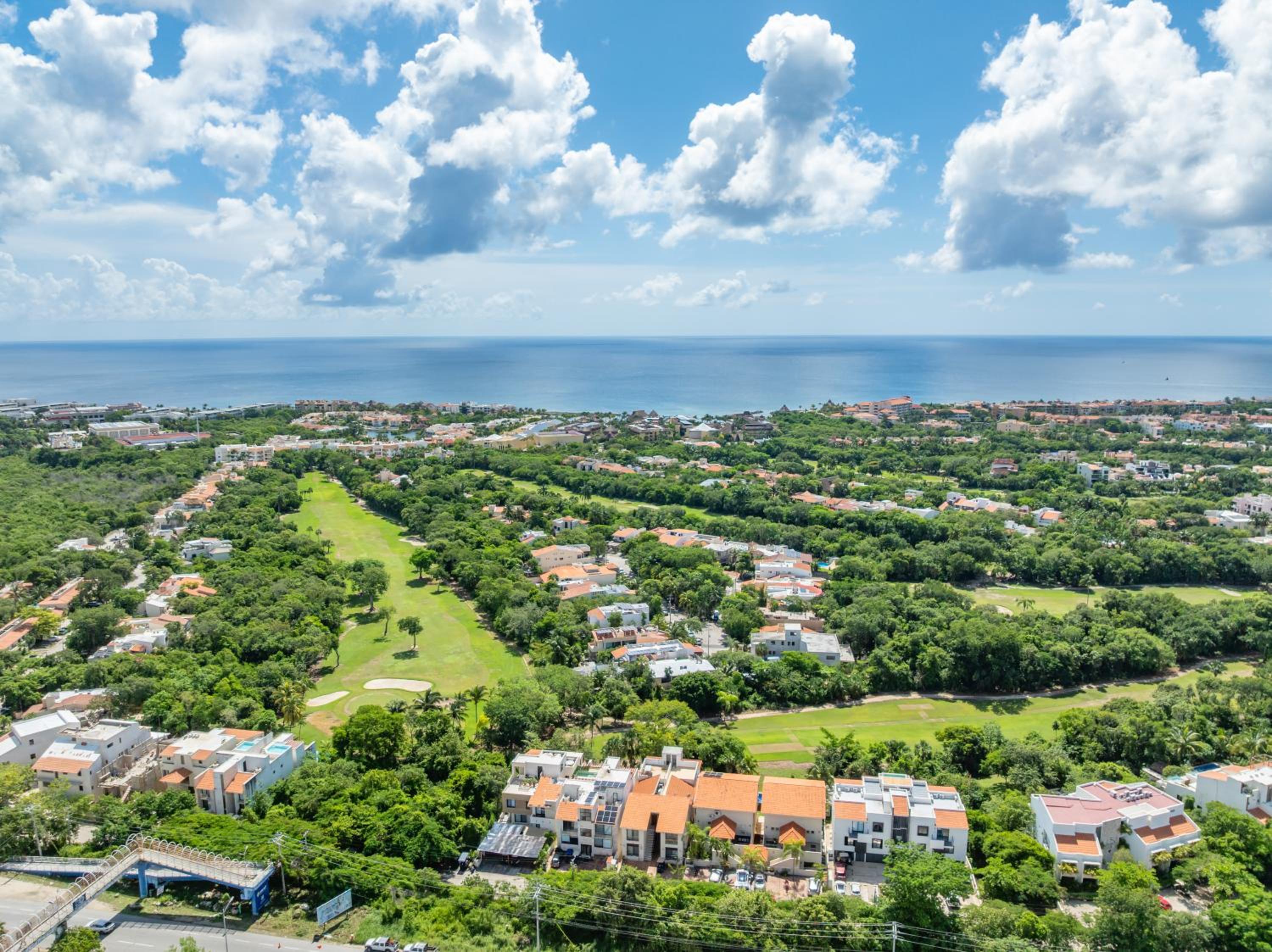 Private Jacuzzi, Starlink, Golf-View Terrace - Puerto Aventuras