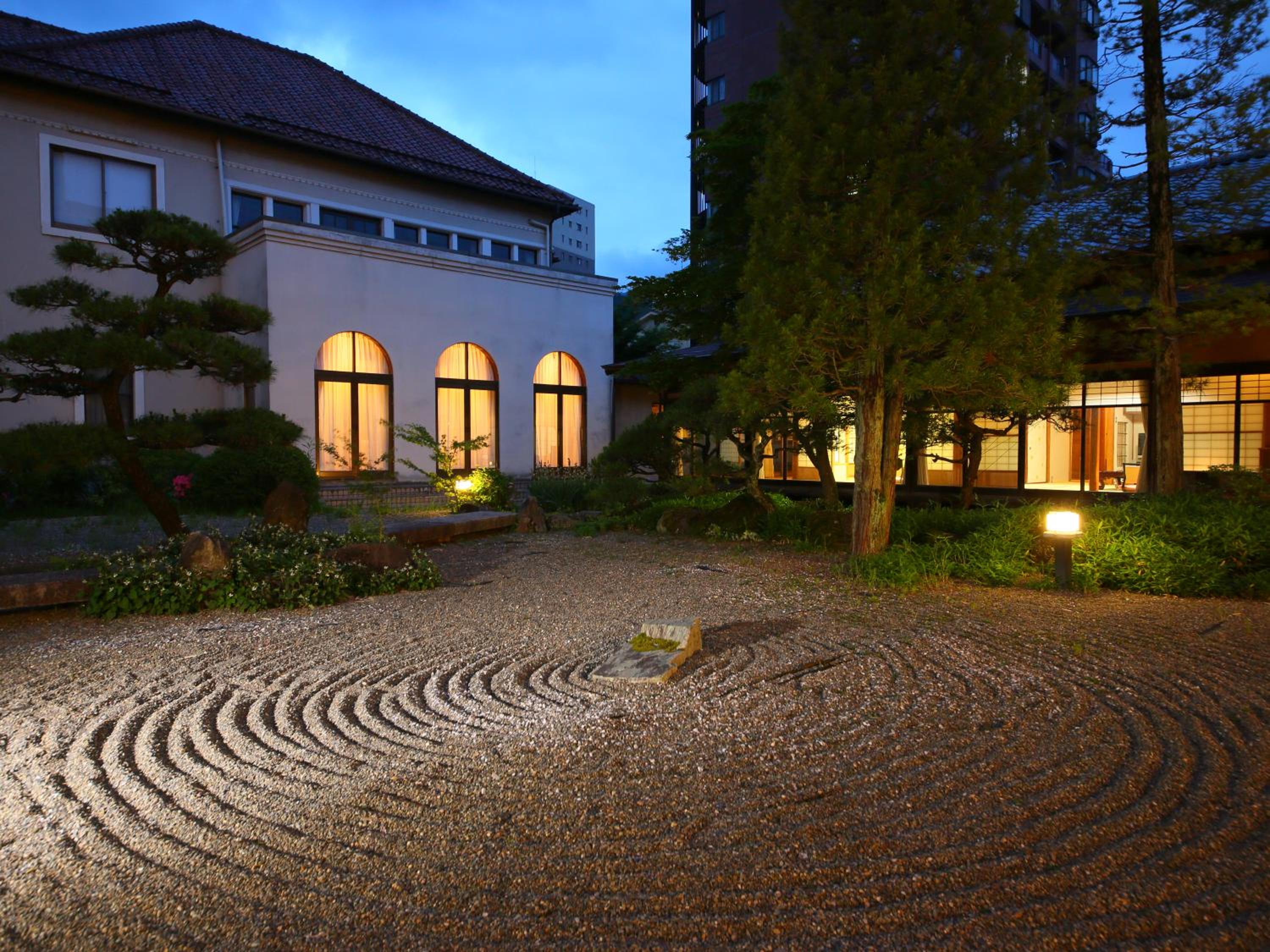 Katakura Silk Hotel