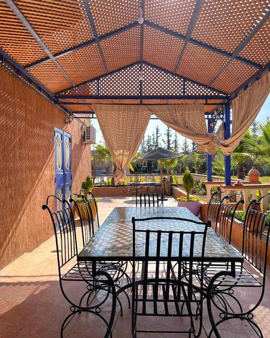 Charming Family Villa with Private Pool & Garden - Near Marrakech