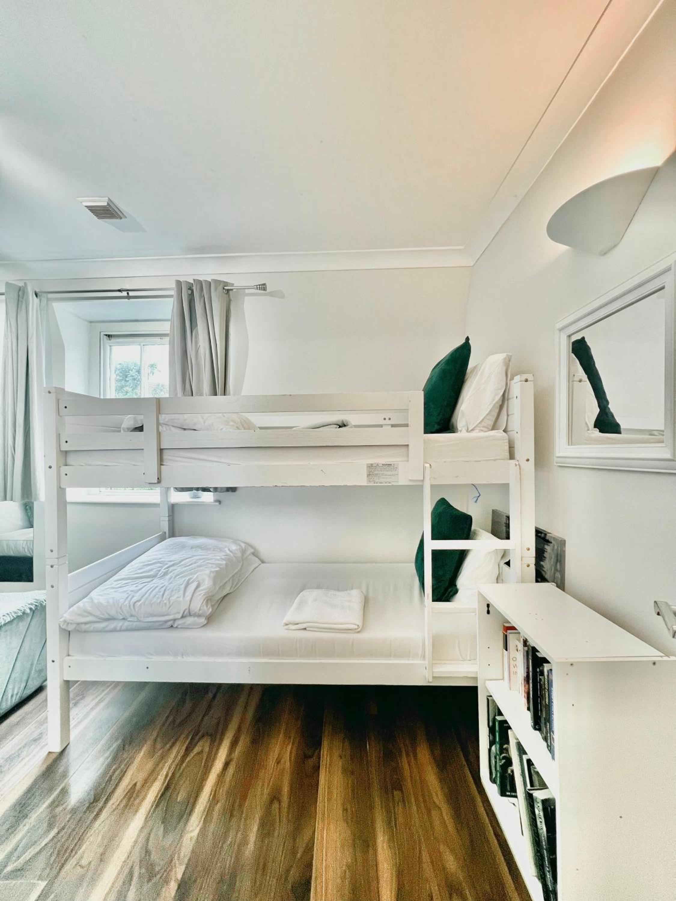 Kings Cross 320 Apartment