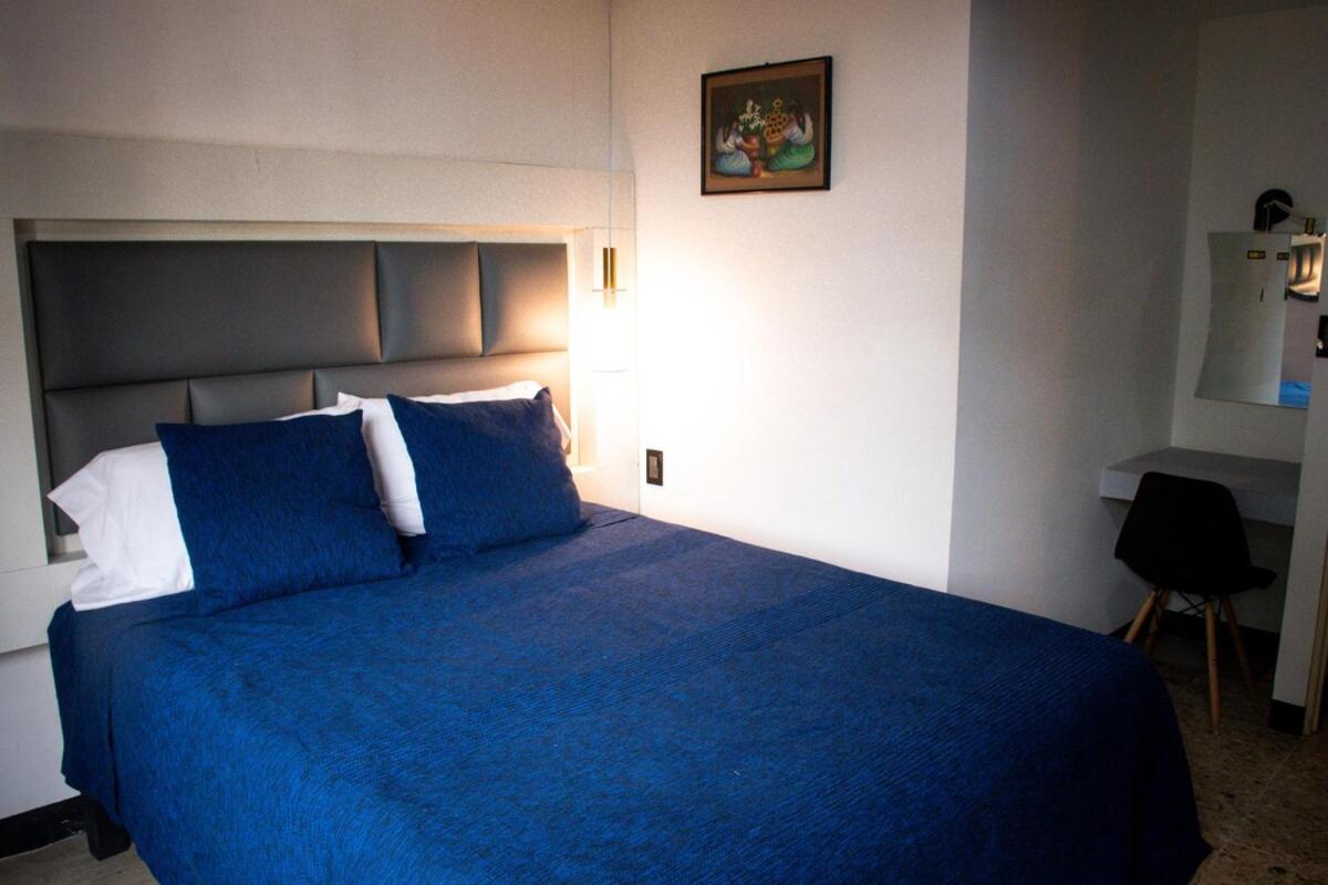 Two-bedroom apartment with AC in the center Oaxaca