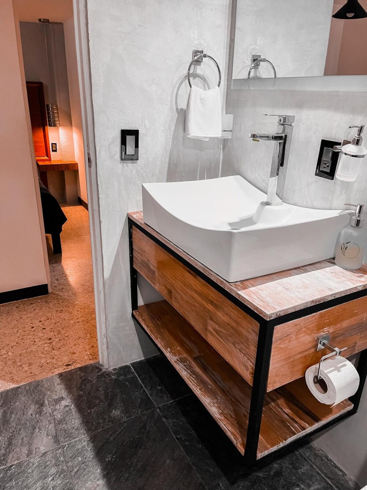 Two-bedroom apartment with AC in the center Oaxaca