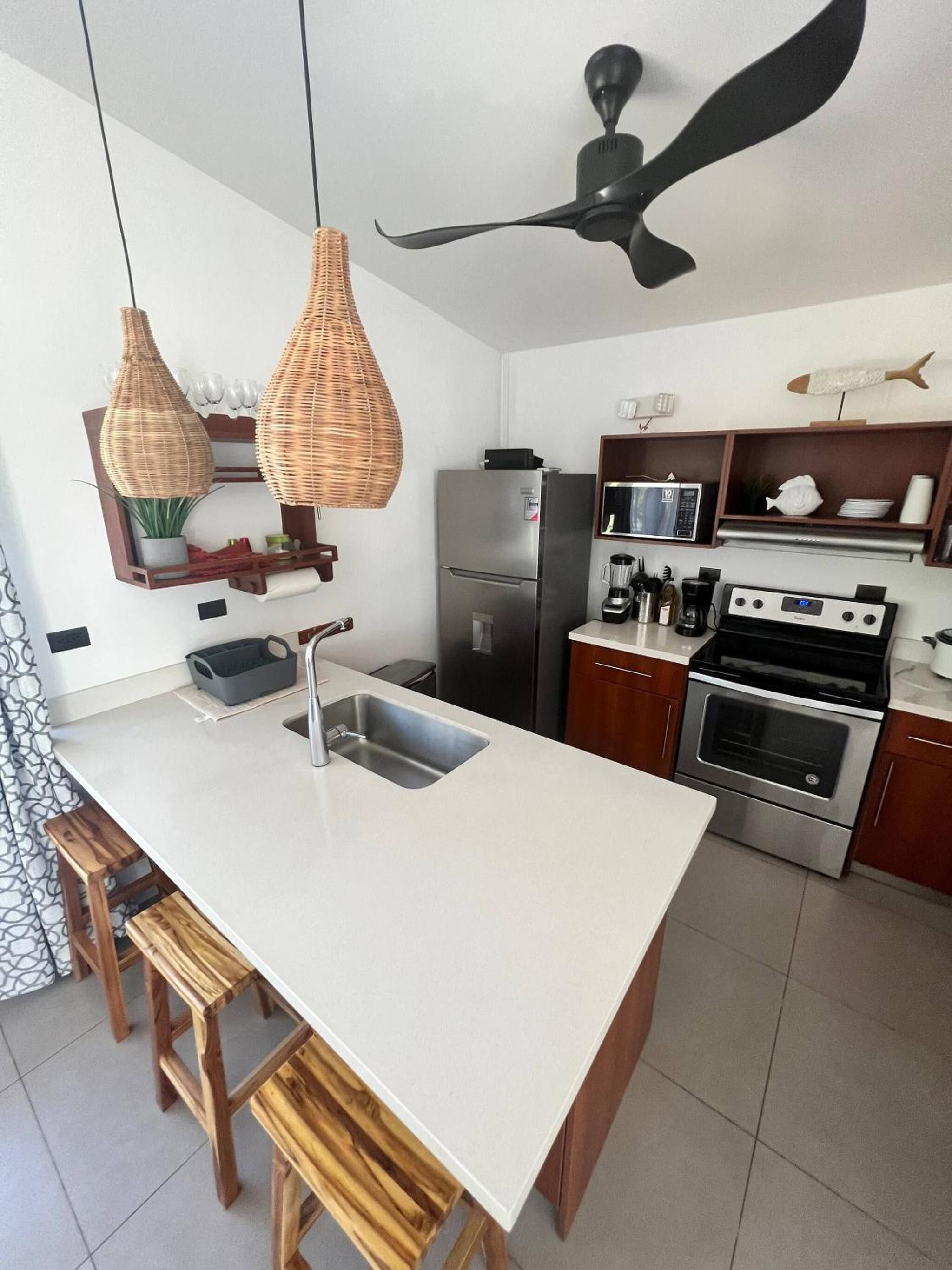 Casa Bella 3 Bdrm House w Pool in Gated Community