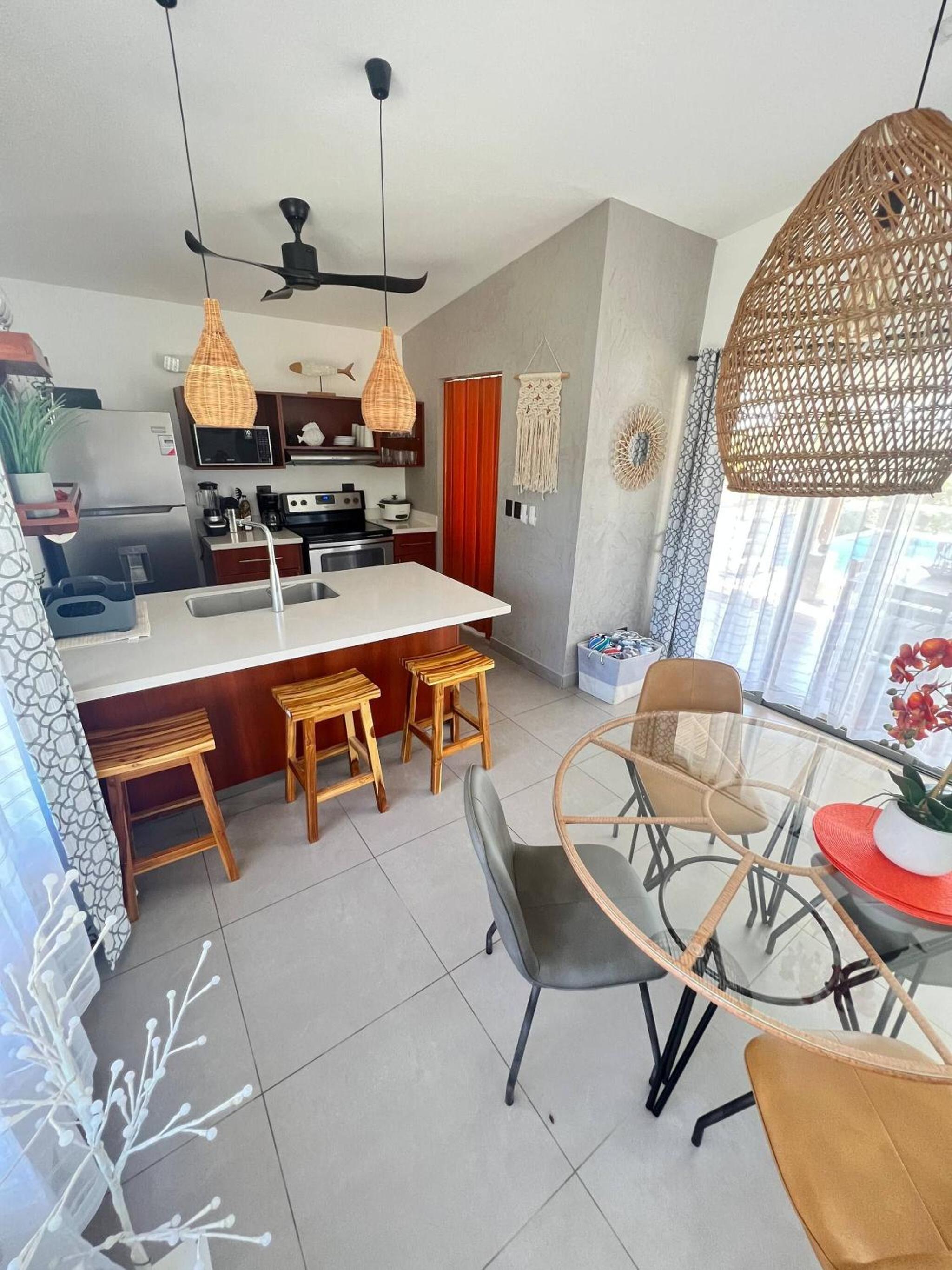 Casa Bella 3 Bdrm House w Pool in Gated Community