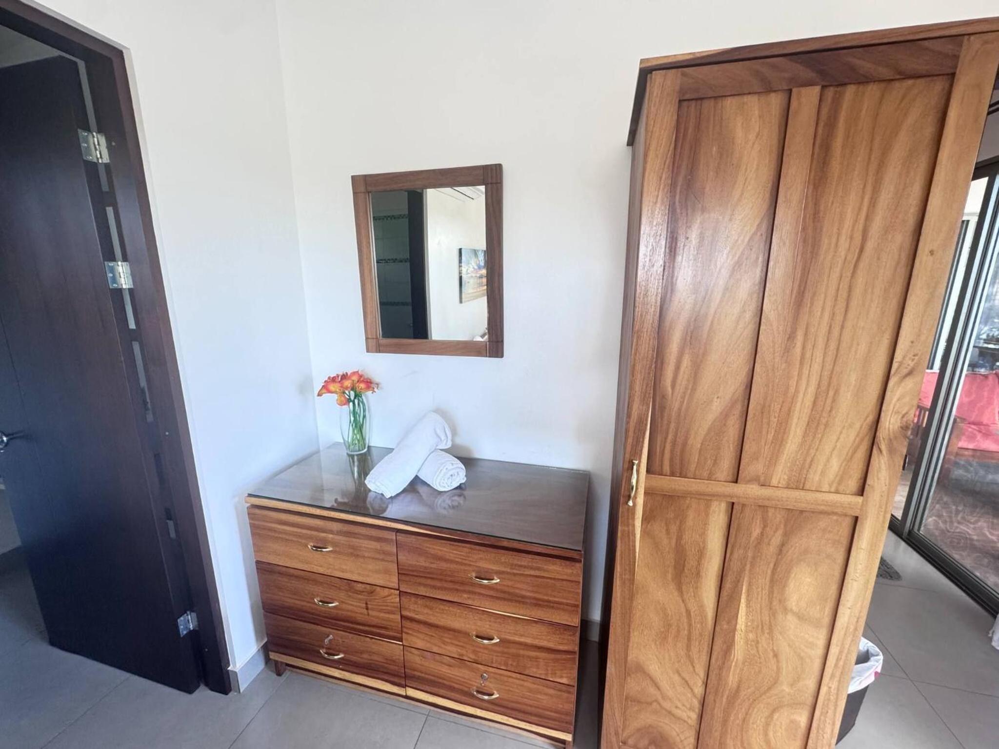 Casa Bella 3 Bdrm House w Pool in Gated Community