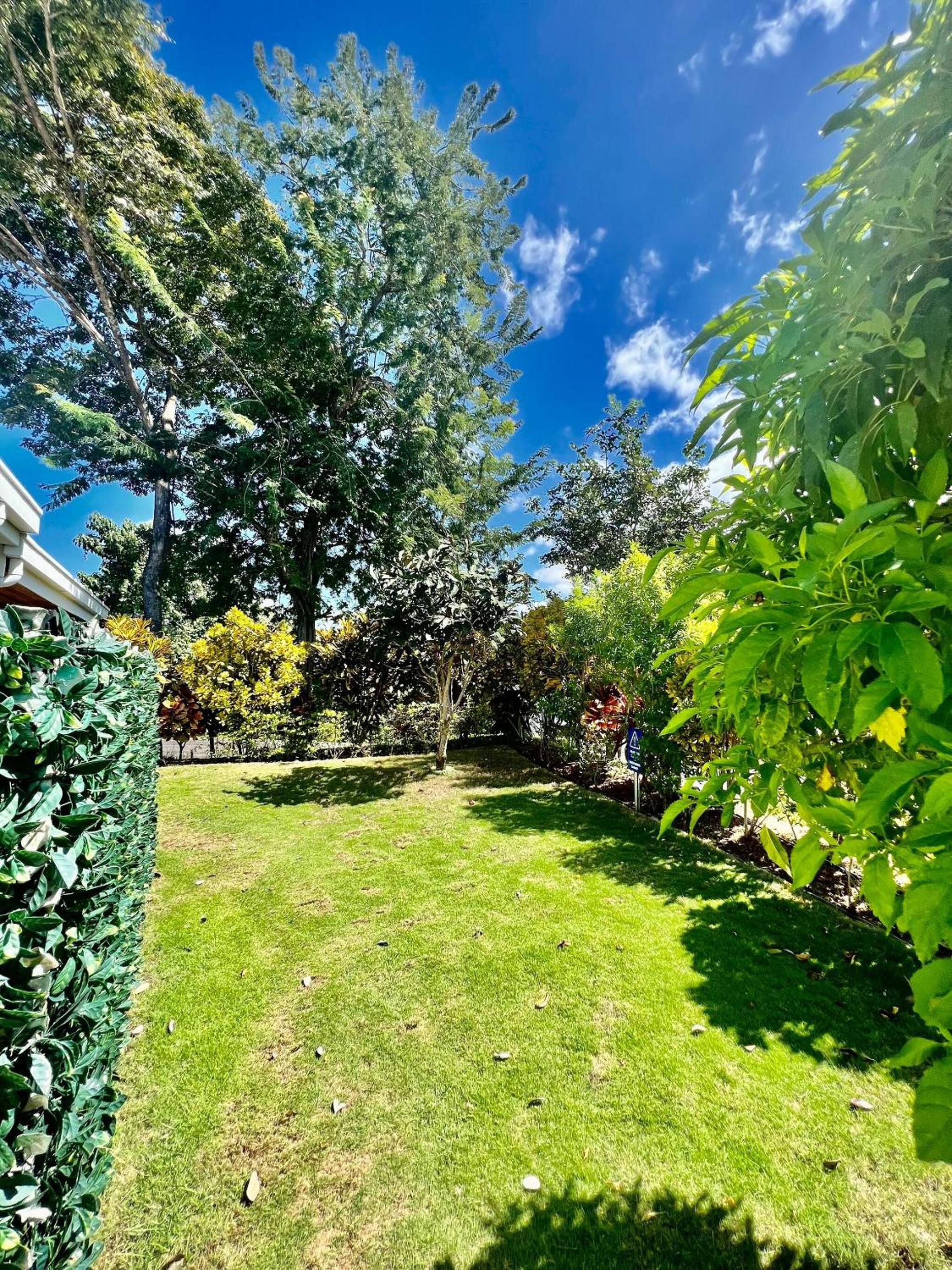 Casa Bella 3 Bdrm House w Pool in Gated Community