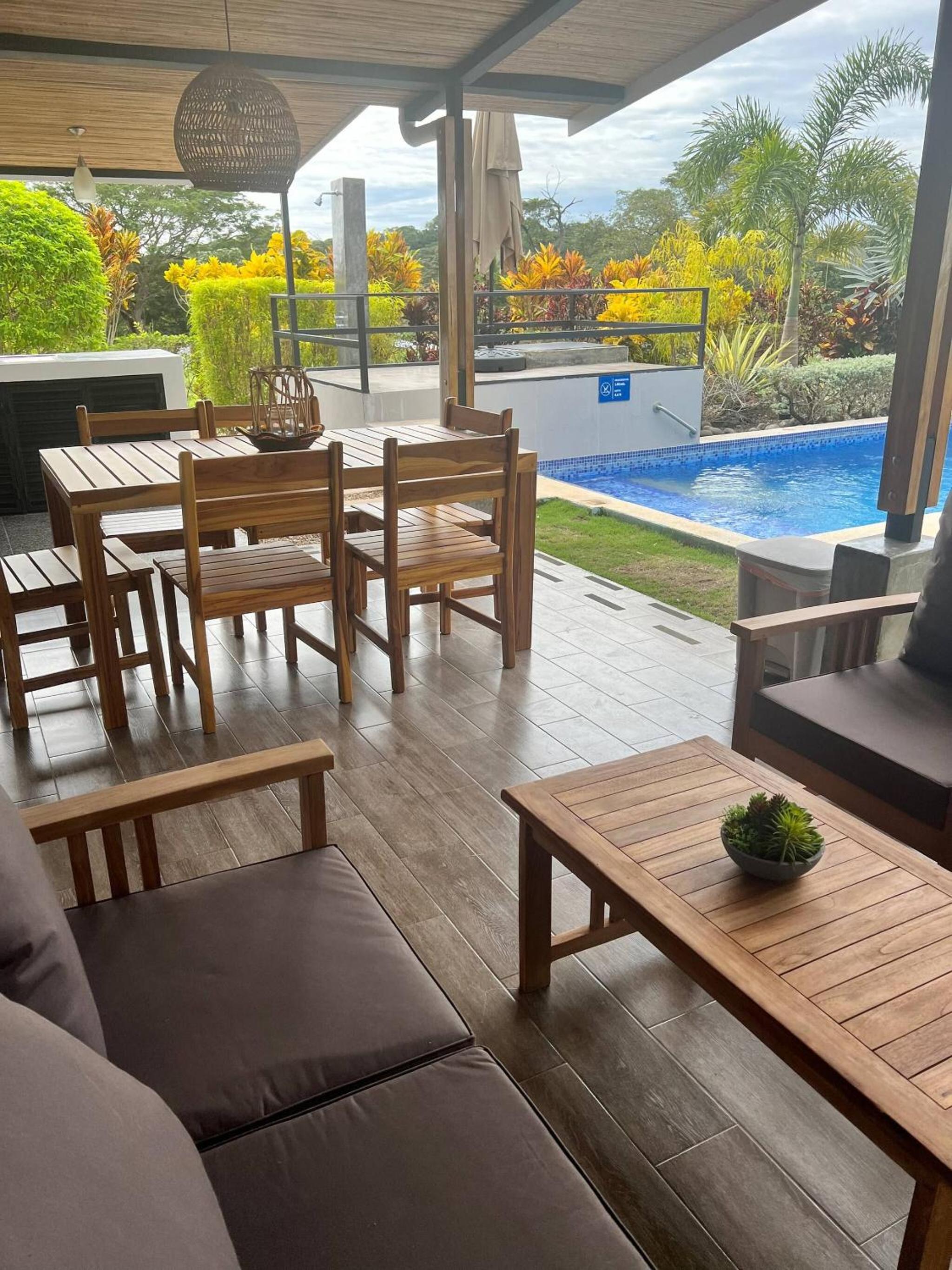 Casa Bella 3 Bdrm House w Pool in Gated Community