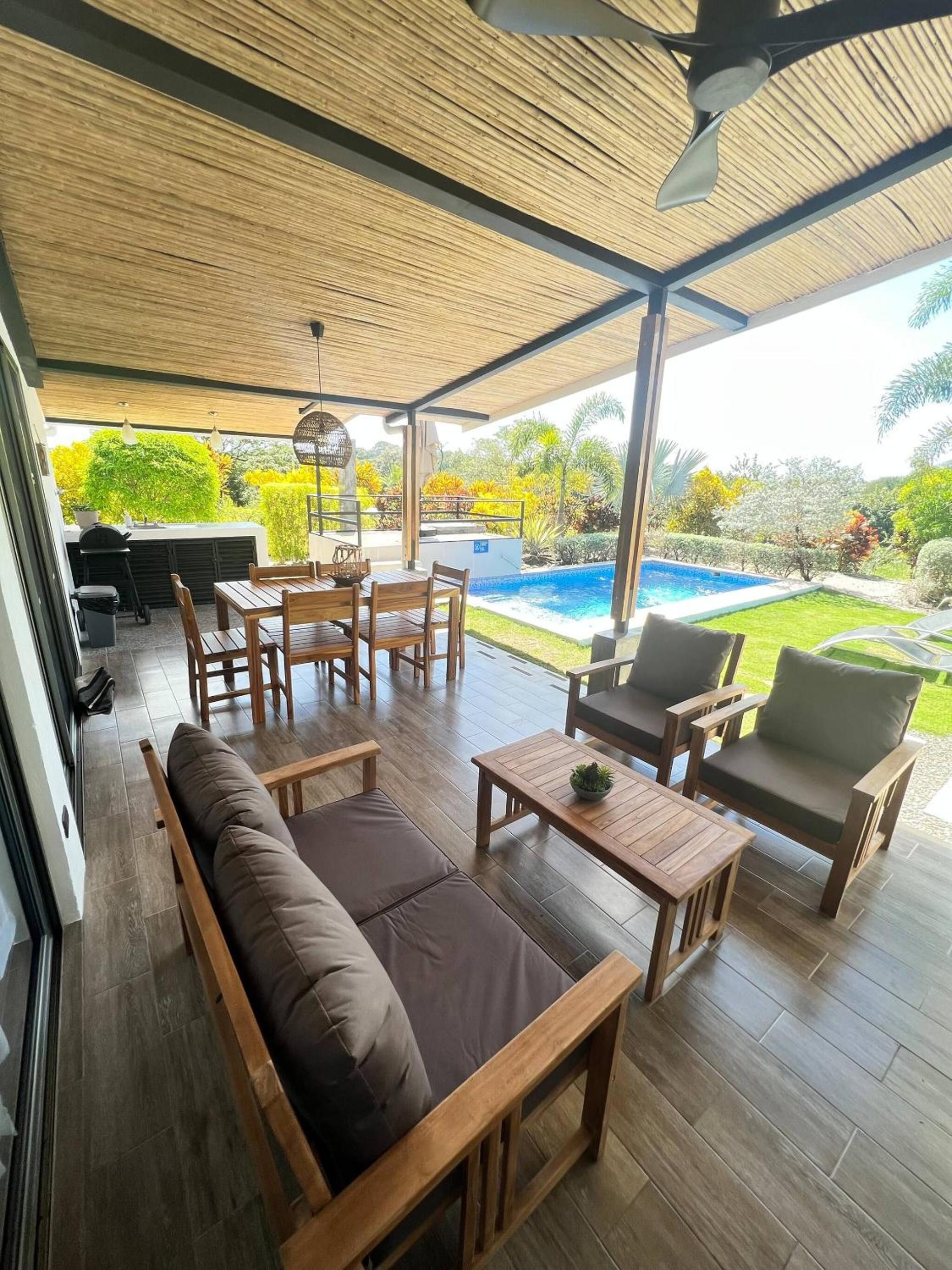 Casa Bella 3 Bdrm House w Pool in Gated Community