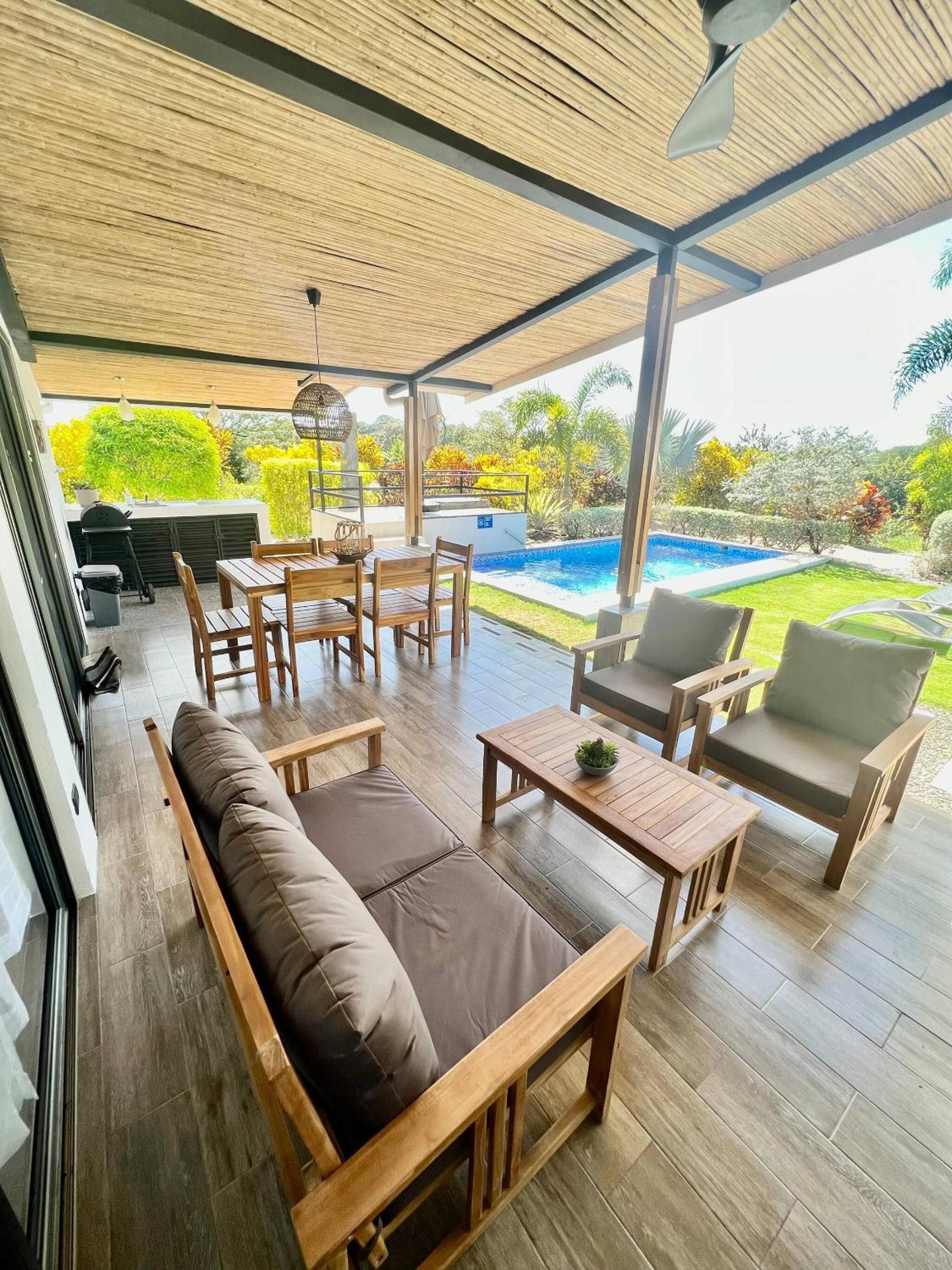 Casa Bella 3 Bdrm House w Pool in Gated Community
