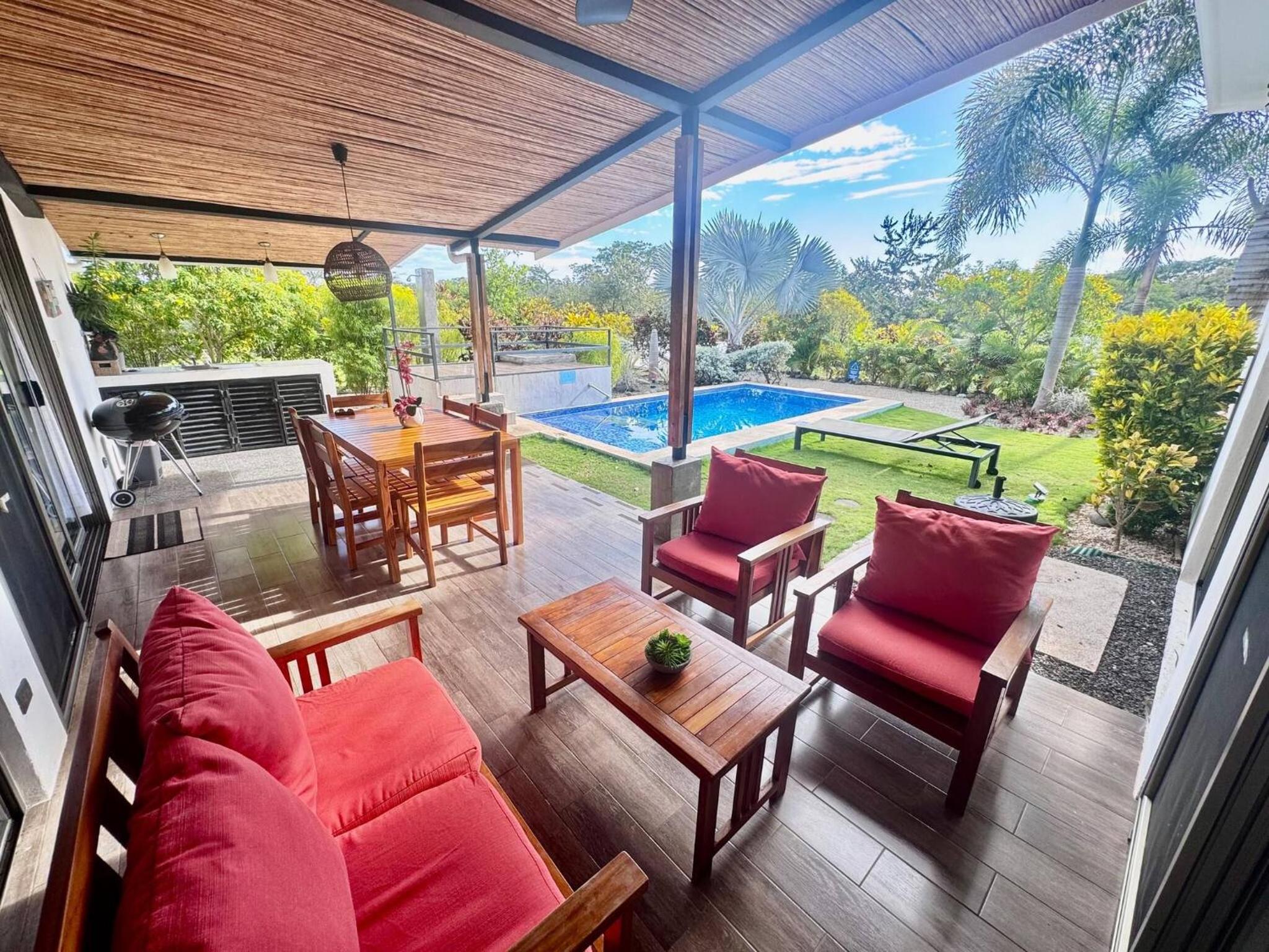 Casa Bella 3 Bdrm House w Pool in Gated Community