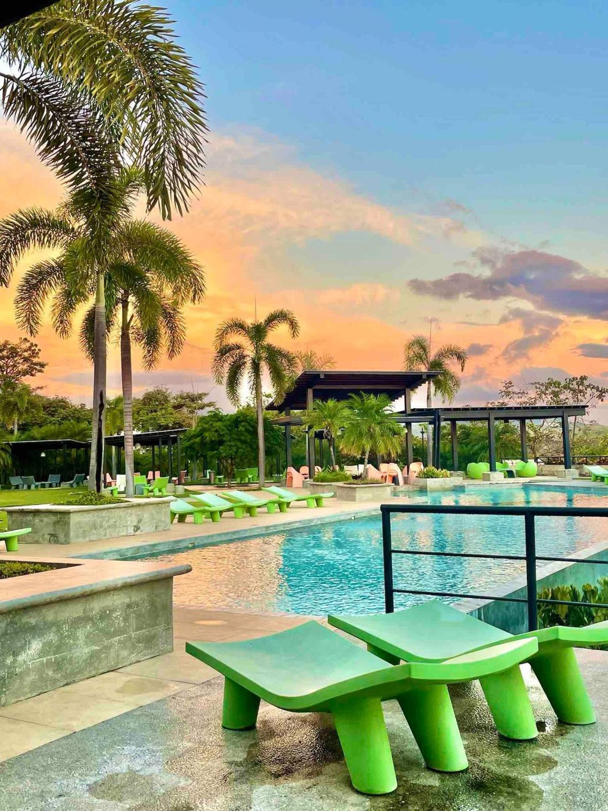 Casa Bella 3 Bdrm House w Pool in Gated Community