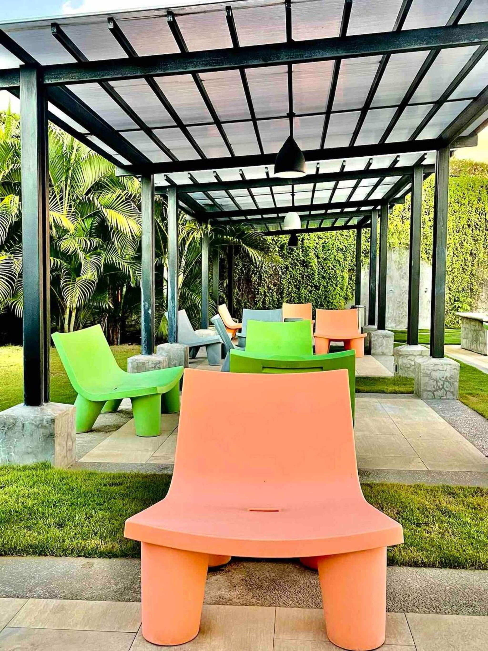 Casa Bella 3 Bdrm House w Pool in Gated Community