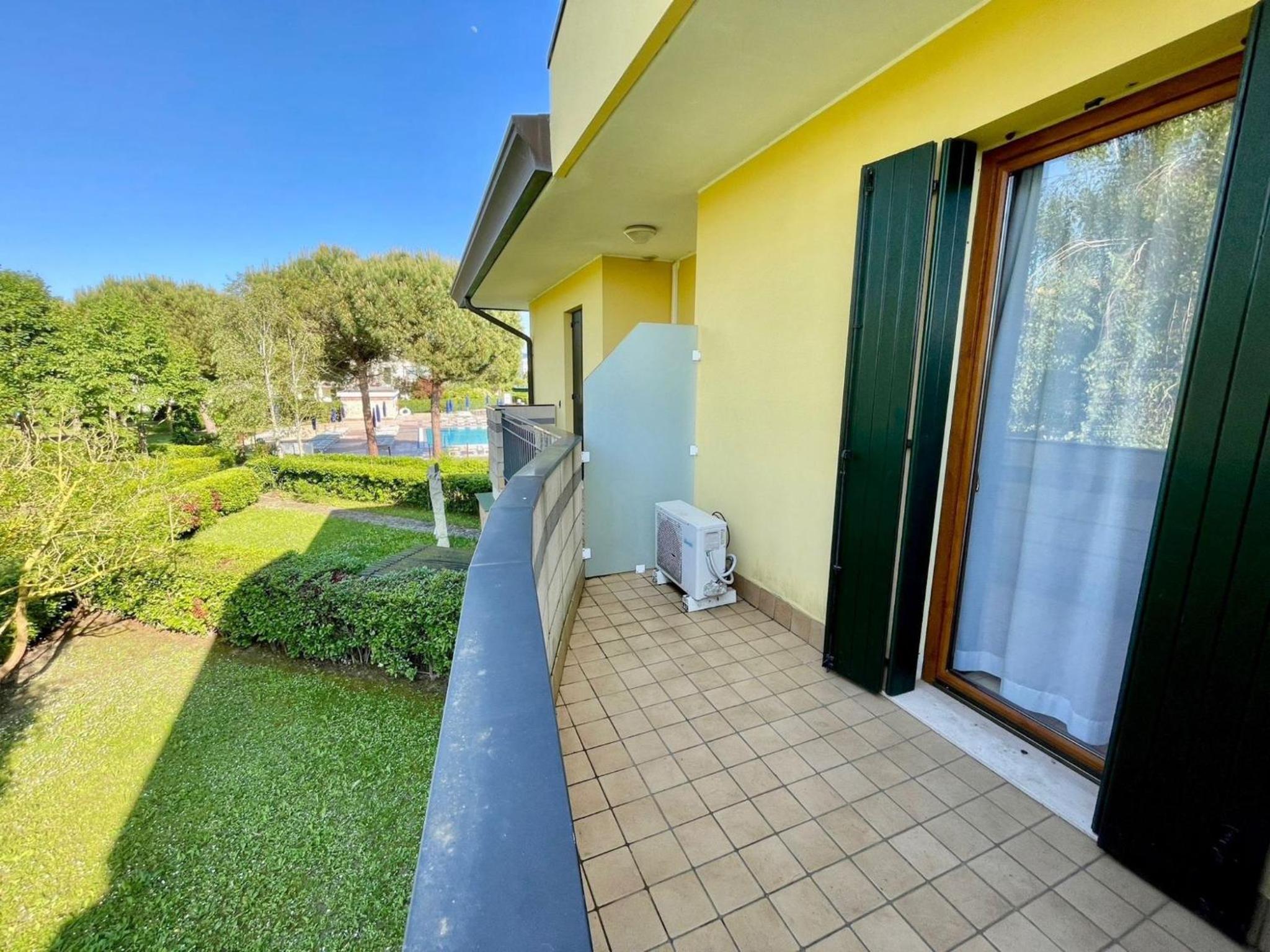 Holiday house with shared pool