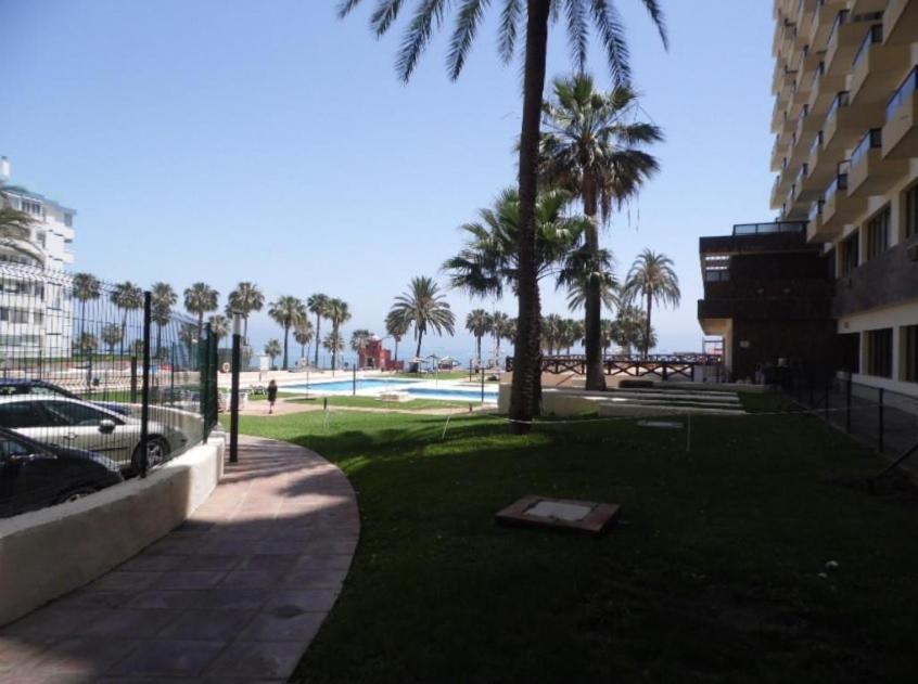 AlquilaEasy Aloha Playa