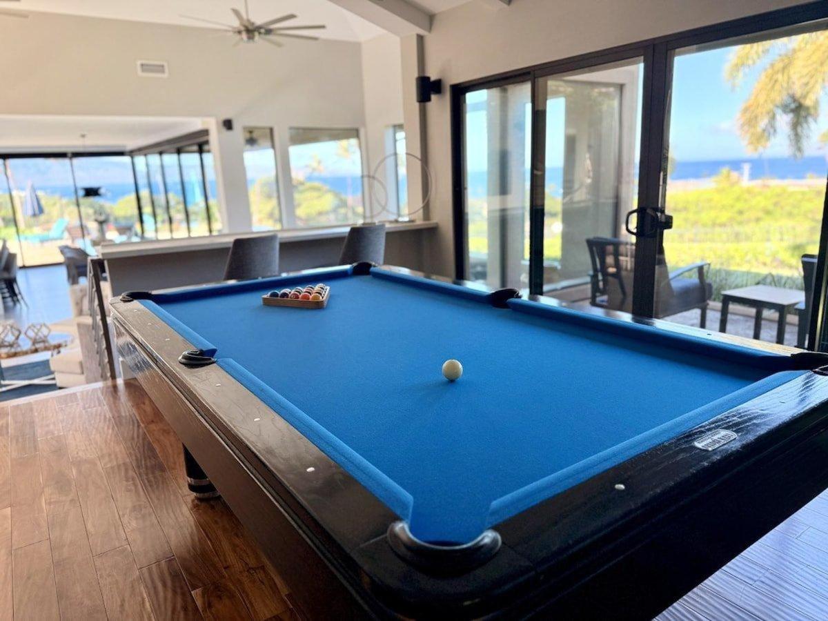 Hale Nui · HALE NUI Luxury Retreat 5BD w Private Pool Hot Tub