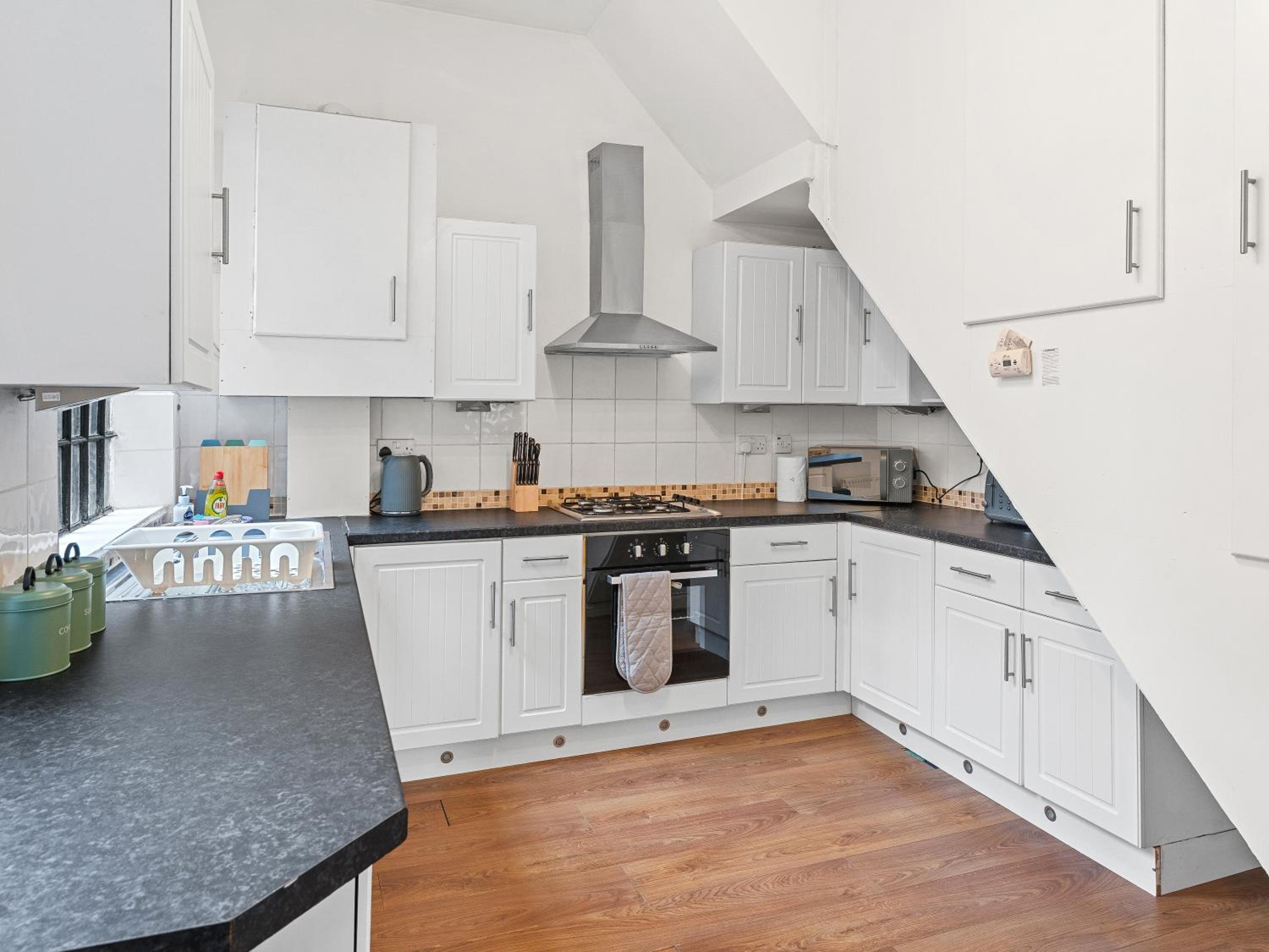 The Gilder, Cozy 2 Bedroom Apartment