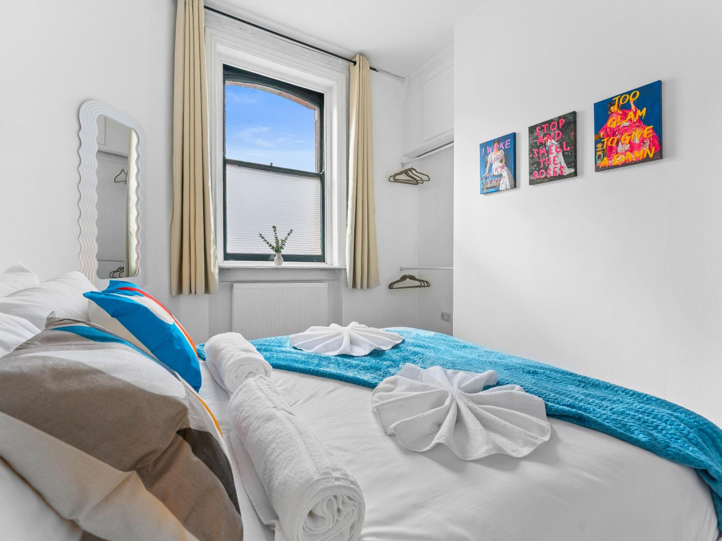 The Gilder, Cozy 2 Bedroom Apartment