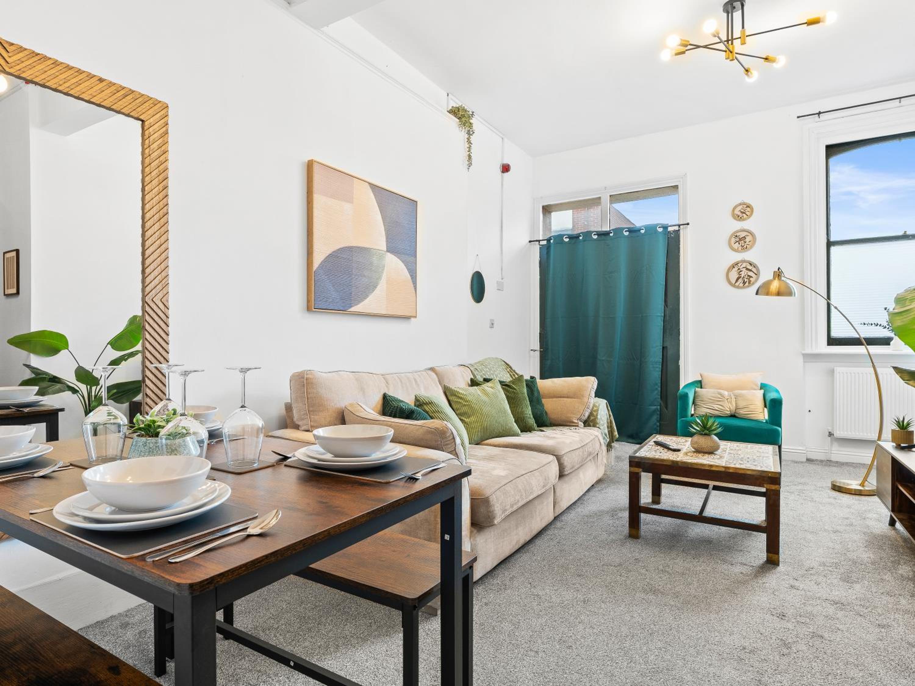 The Gilder, Cozy 2 Bedroom Apartment