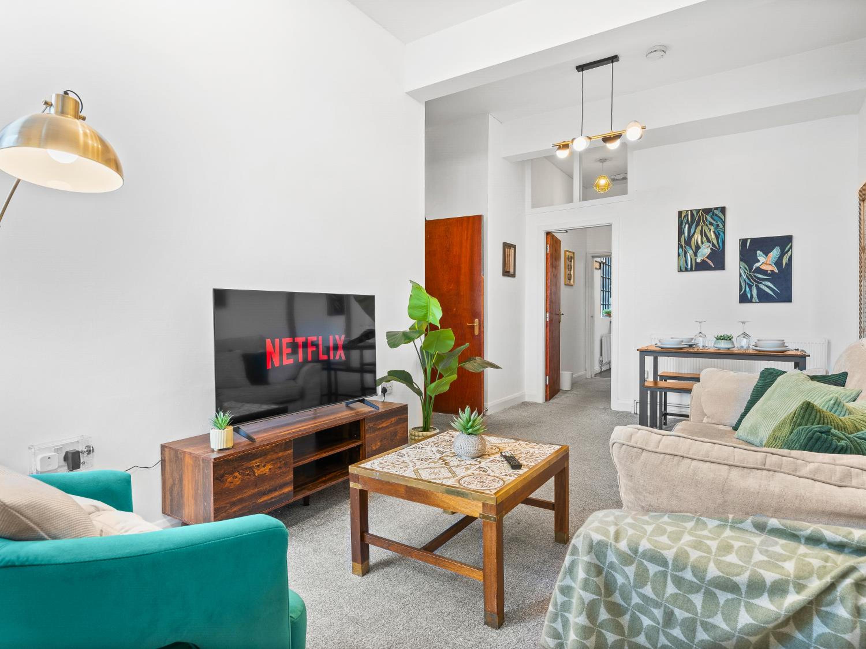 The Gilder, Cozy 2 Bedroom Apartment