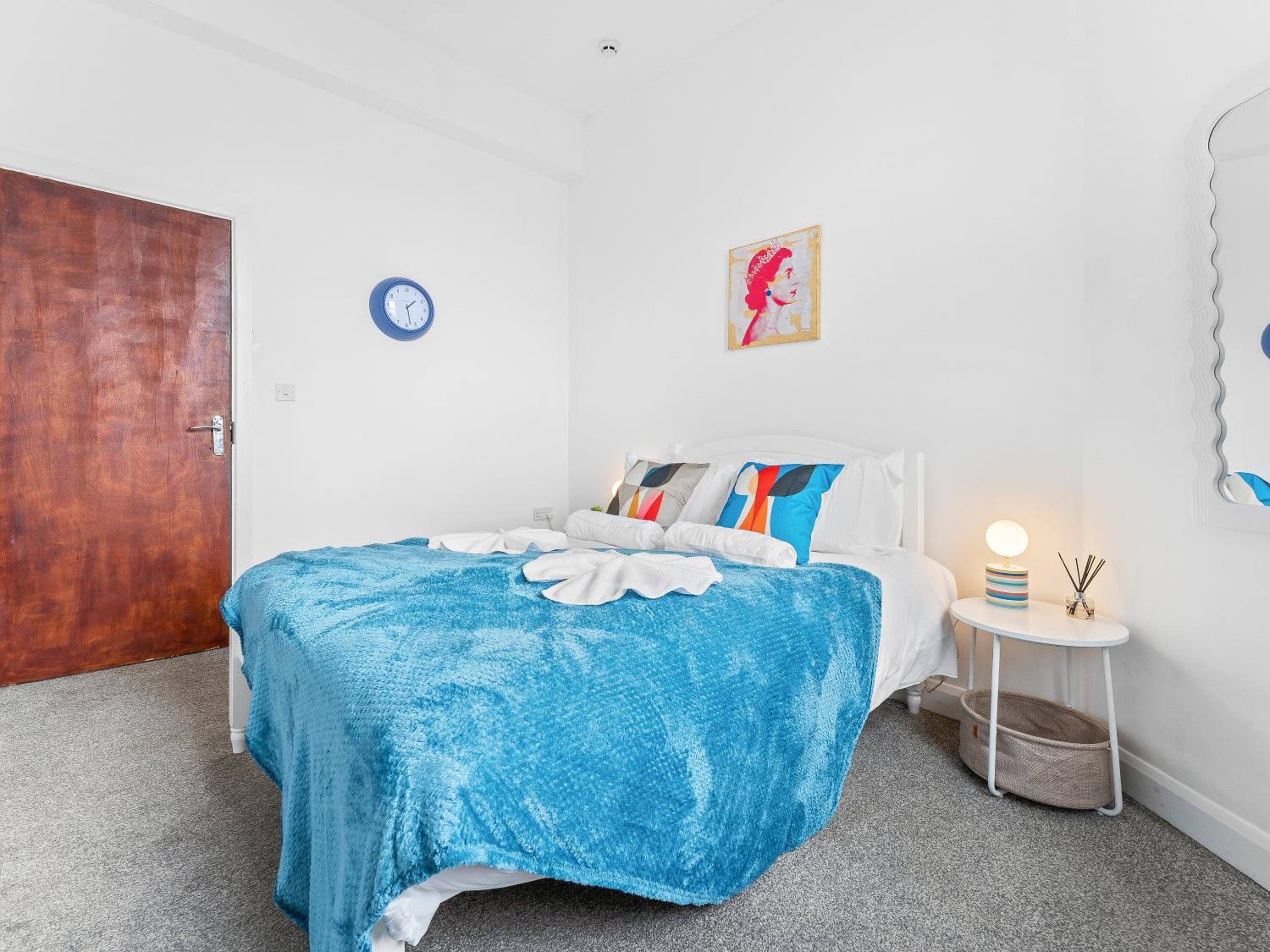 The Gilder, Cozy 2 Bedroom Apartment