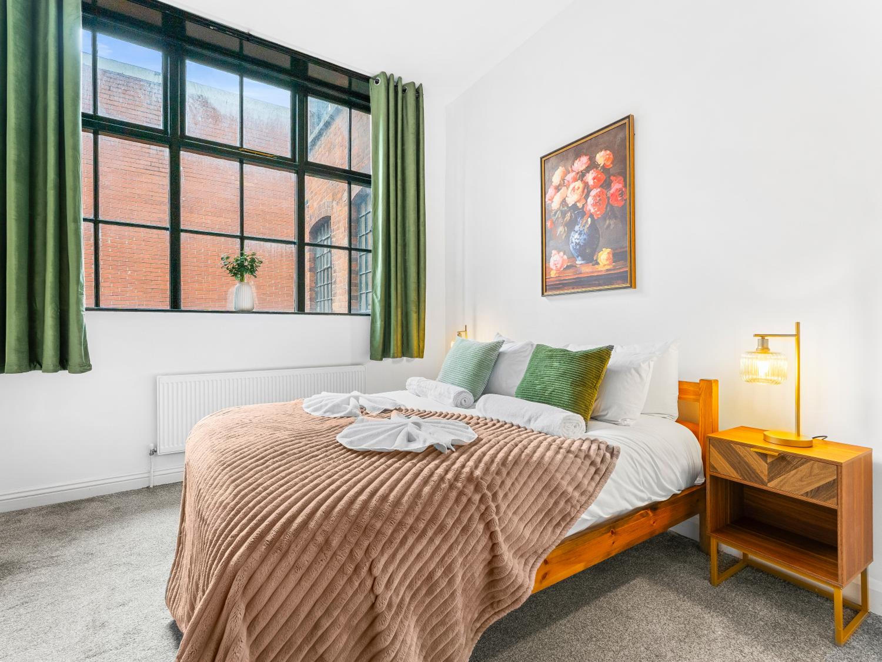 The Gilder, Cozy 2 Bedroom Apartment