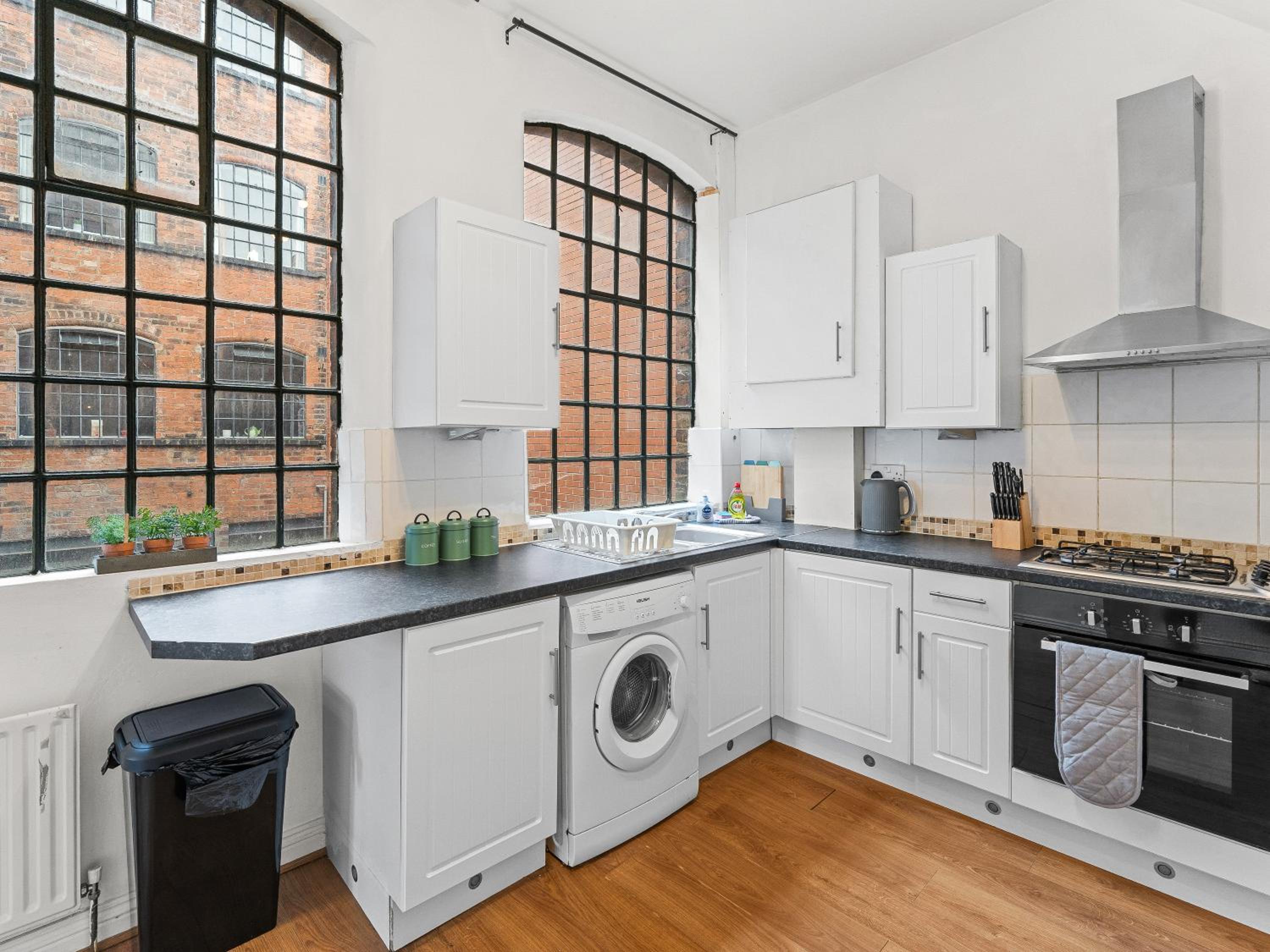 The Gilder, Cozy 2 Bedroom Apartment