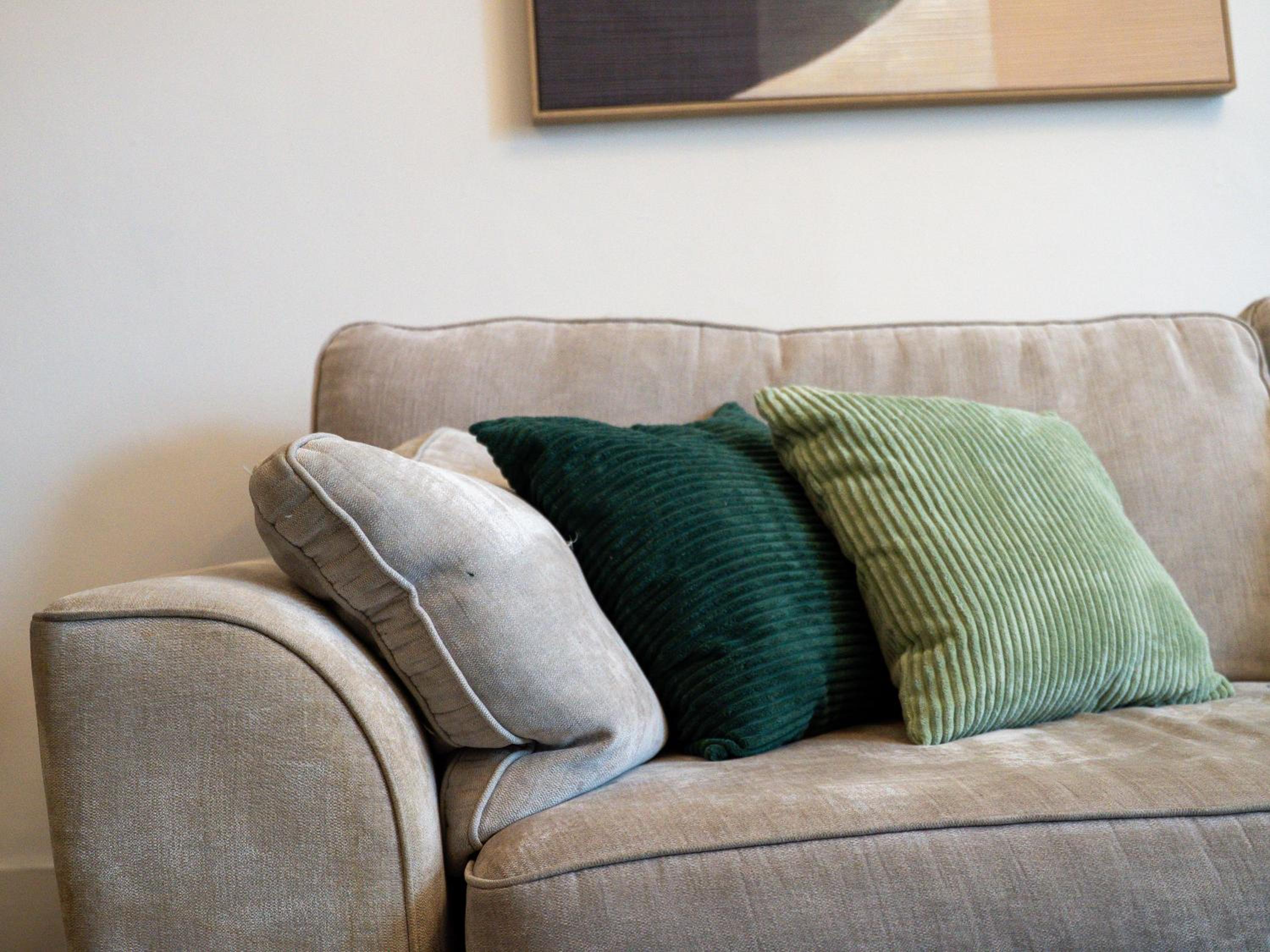 The Gilder, Cozy 2 Bedroom Apartment