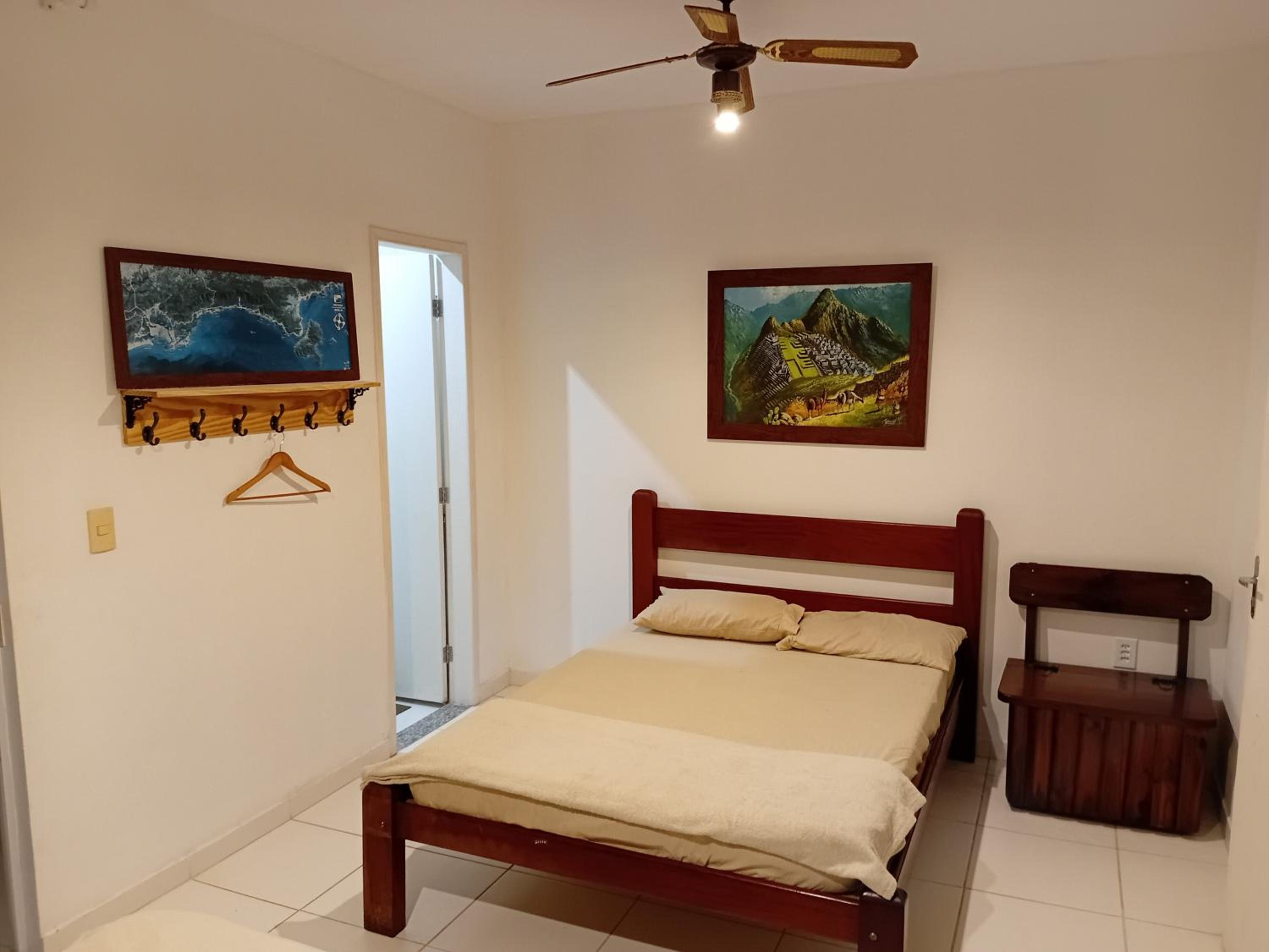 Casa com Ar Condicionado e Wifi 5G no Parque Mambucaba Na entrada do bairro