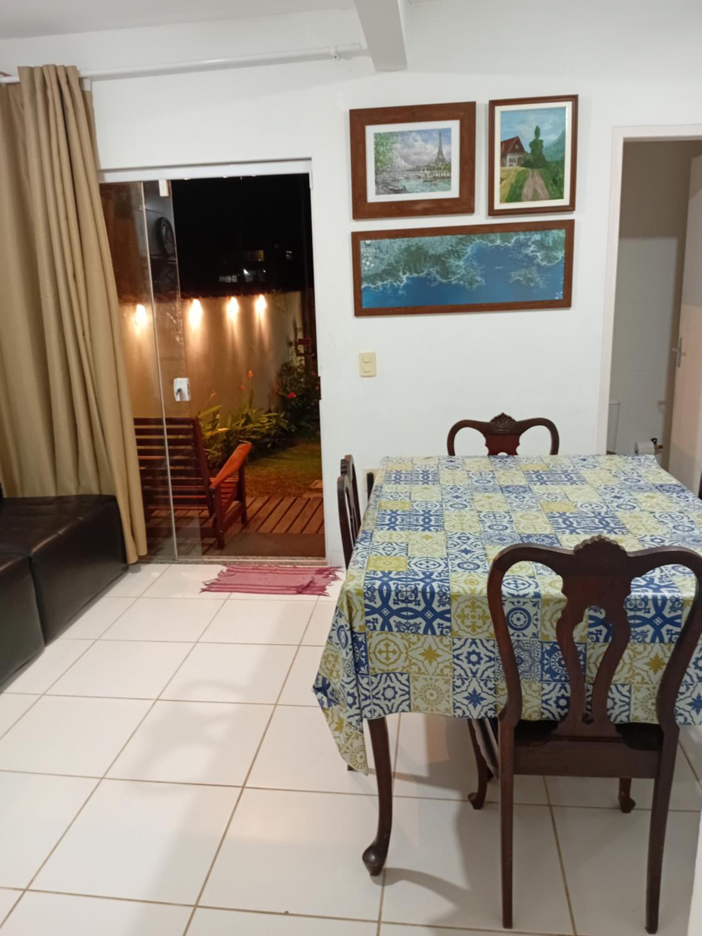 Casa com Ar Condicionado e Wifi 5G no Parque Mambucaba Na entrada do bairro