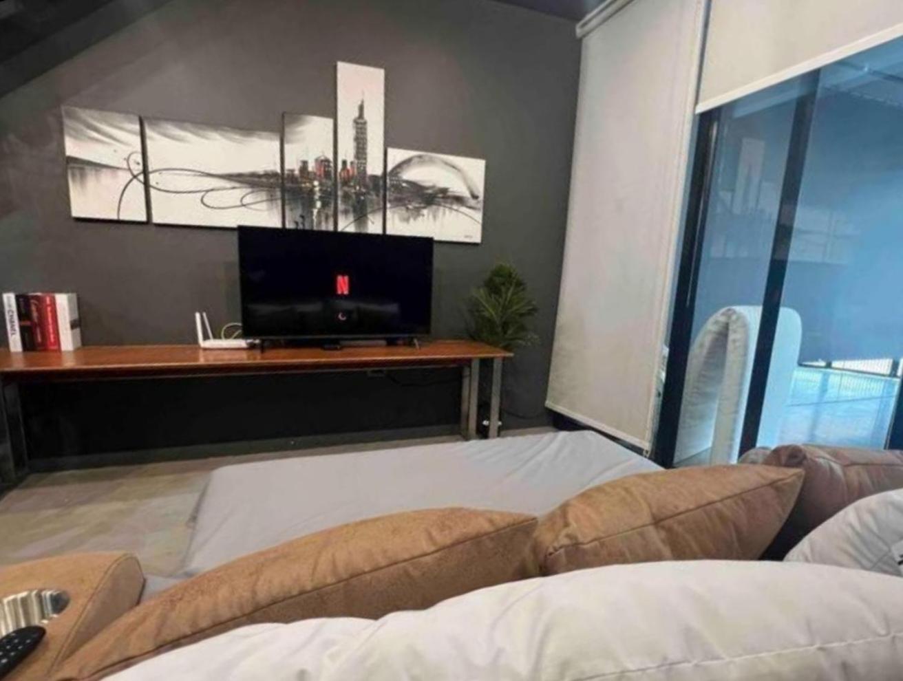SelfCheckIn TownHome in Charoen Nakhorn 60 near BTS Iconsiam Asiatique and Chaophraya River Maximum 4 Guests