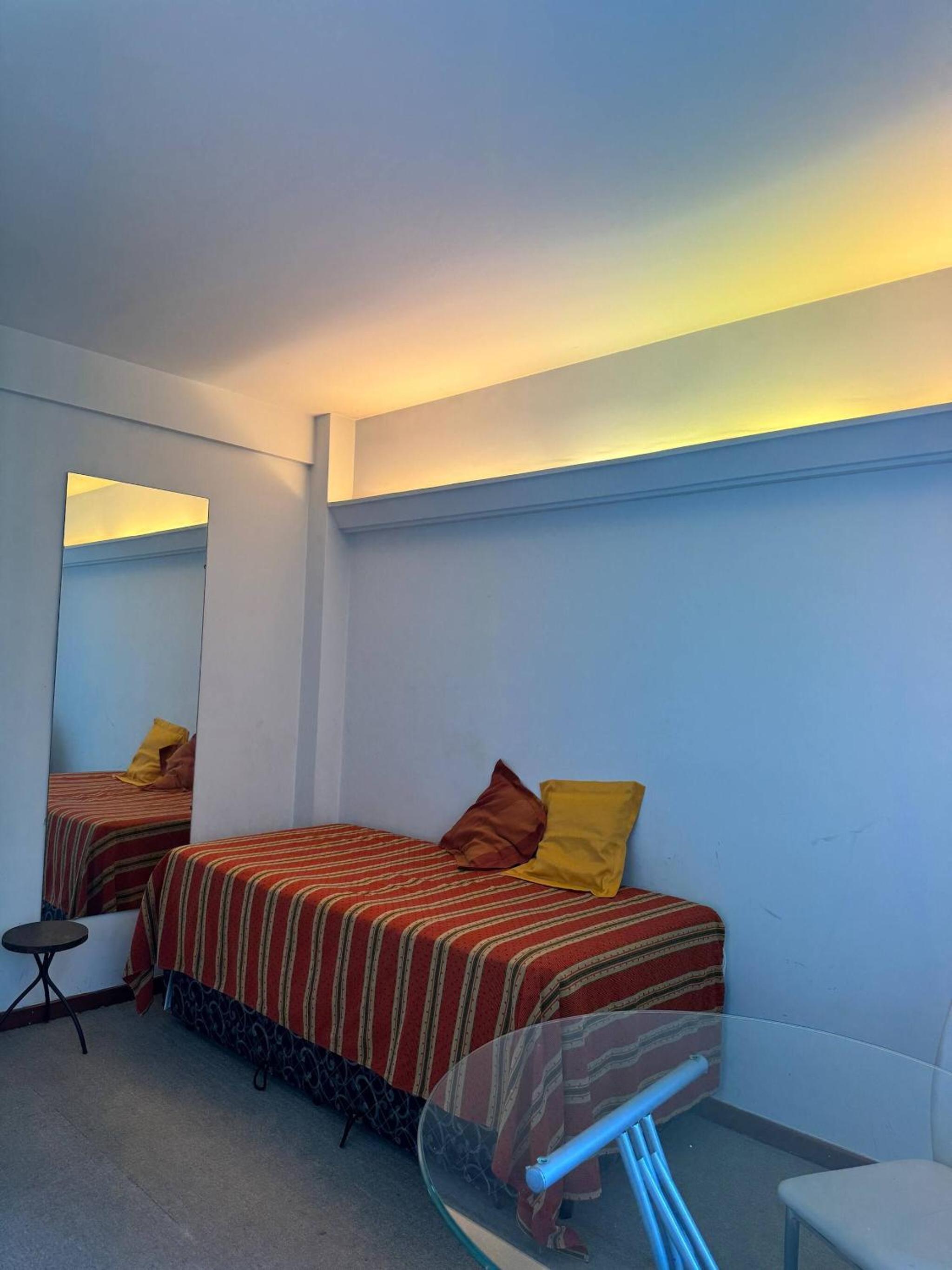 Apart Hotel Near Obelisco with maid service