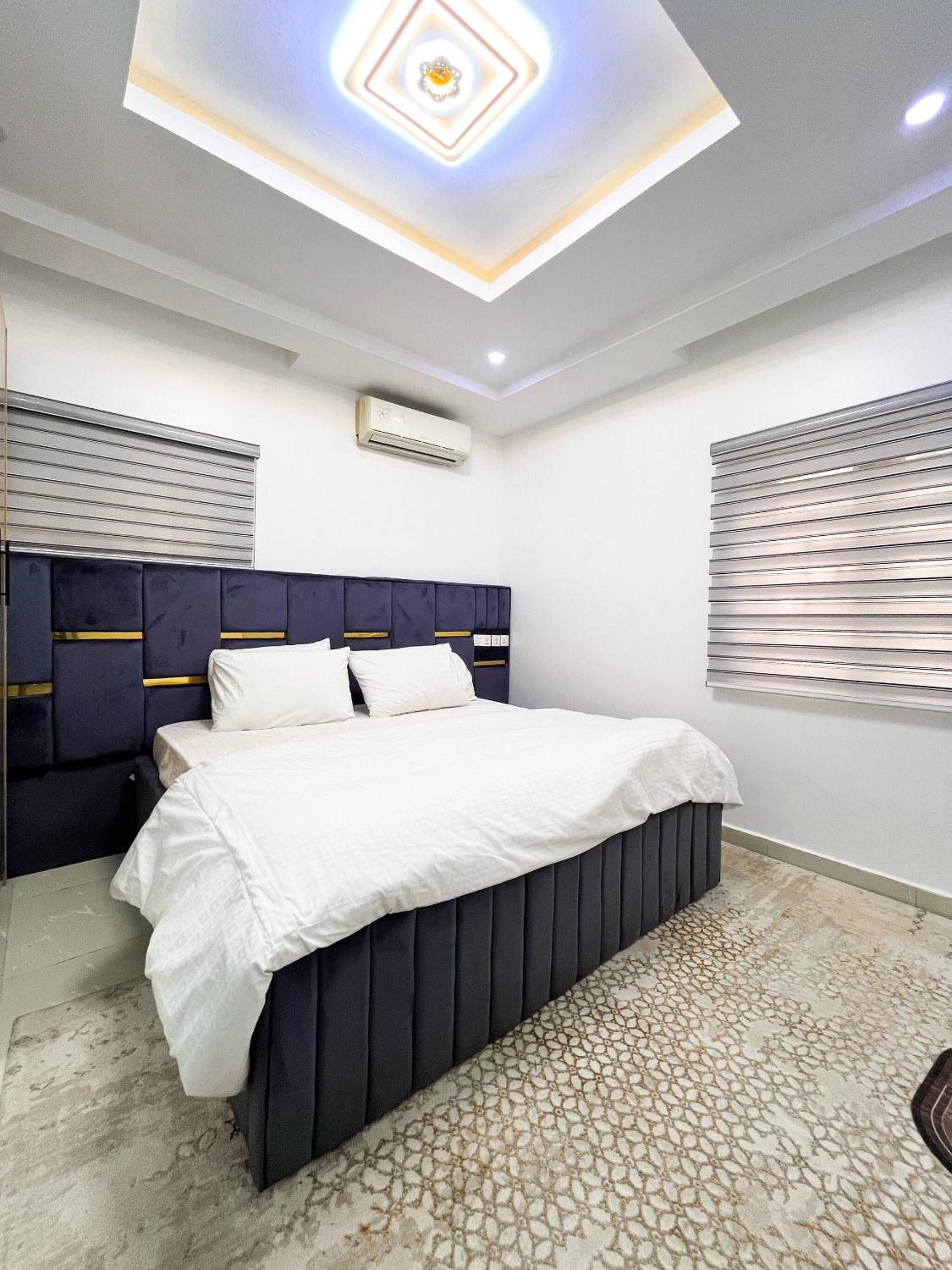 Luxurious 3BR Apartment 247 Power City views