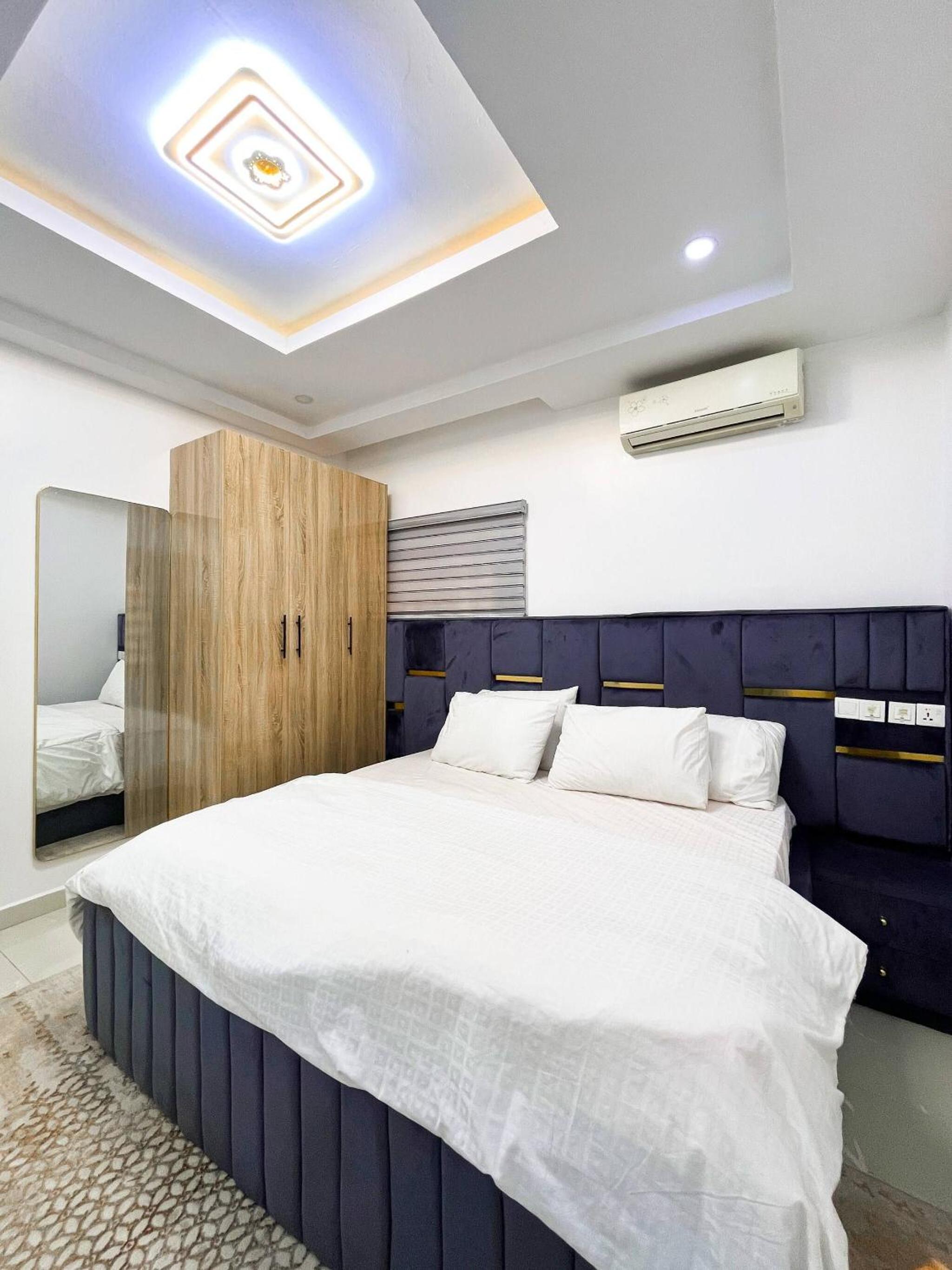 Luxurious 3BR Apartment 247 Power City views