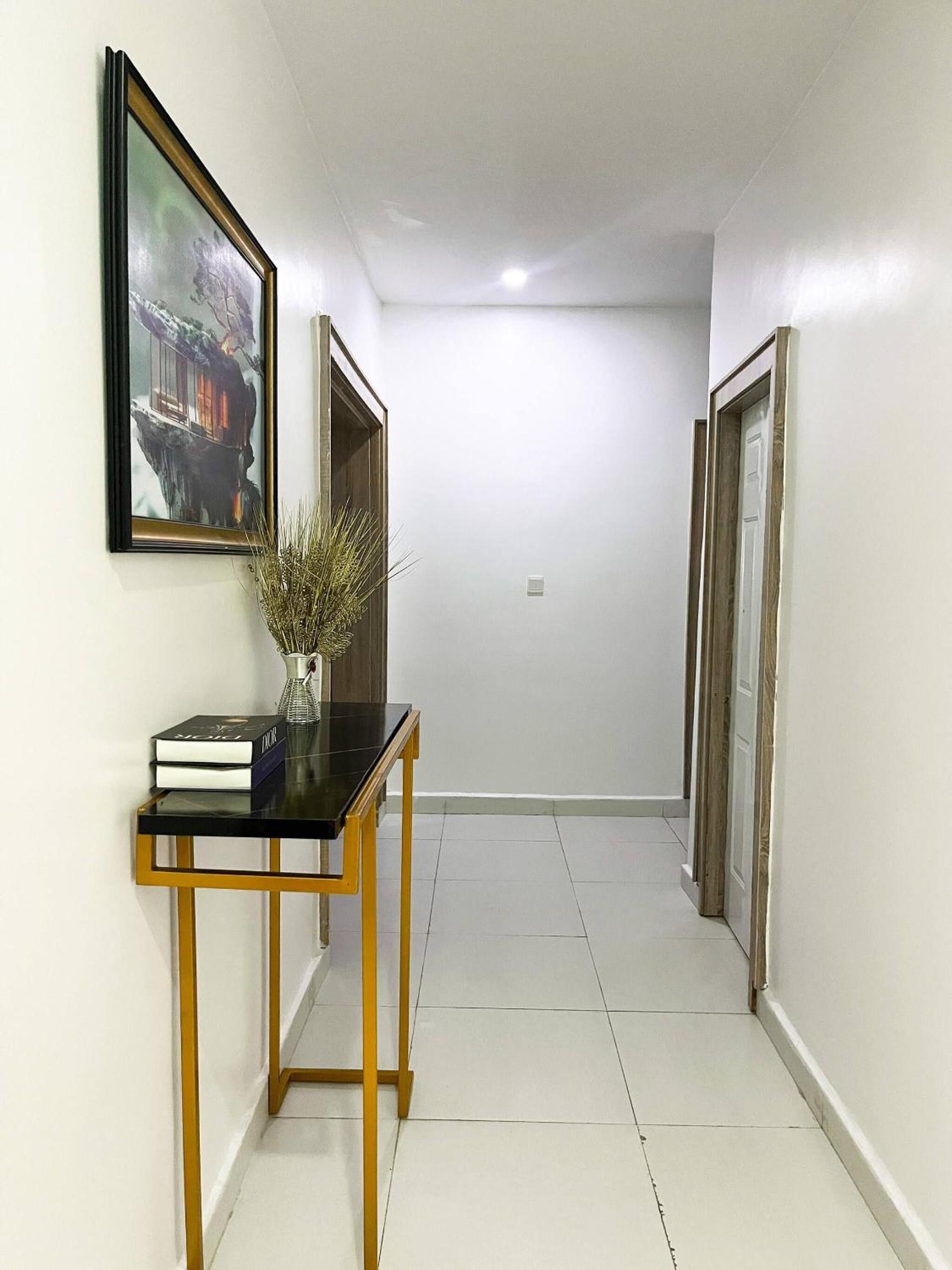 Luxurious 3BR Apartment 247 Power City views