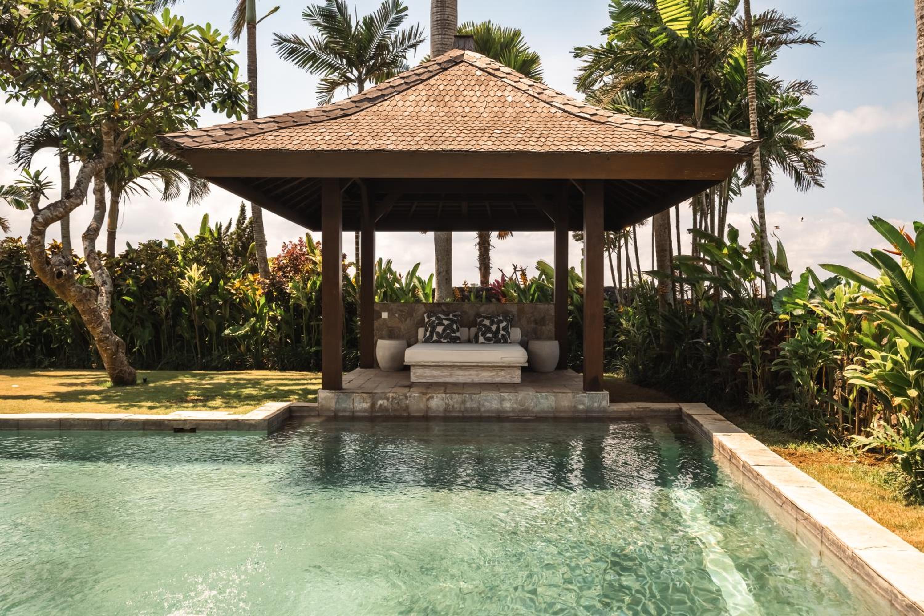 Oceanfront Luxury Villa in Beraban with Private Pool