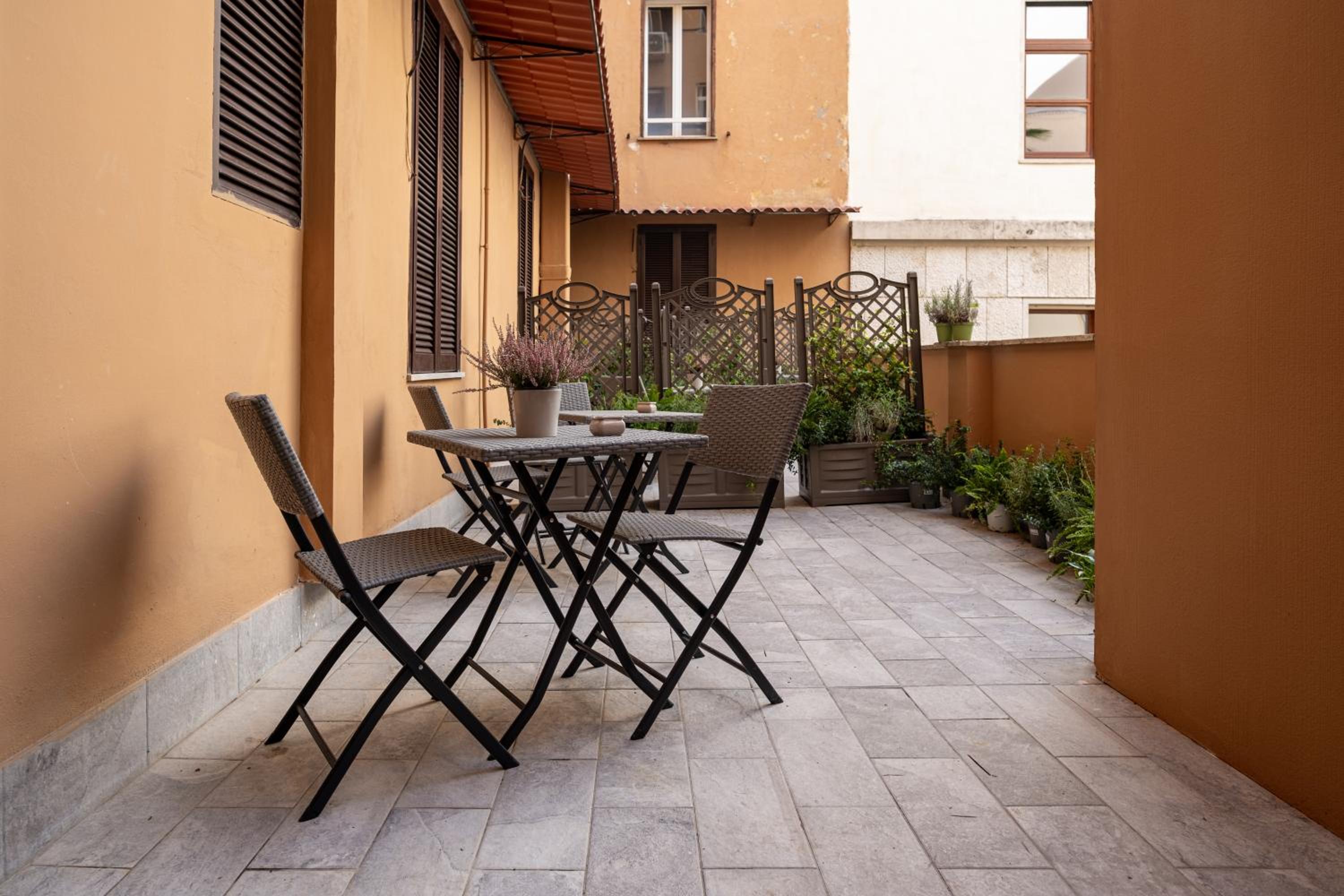 Roma suite hotel