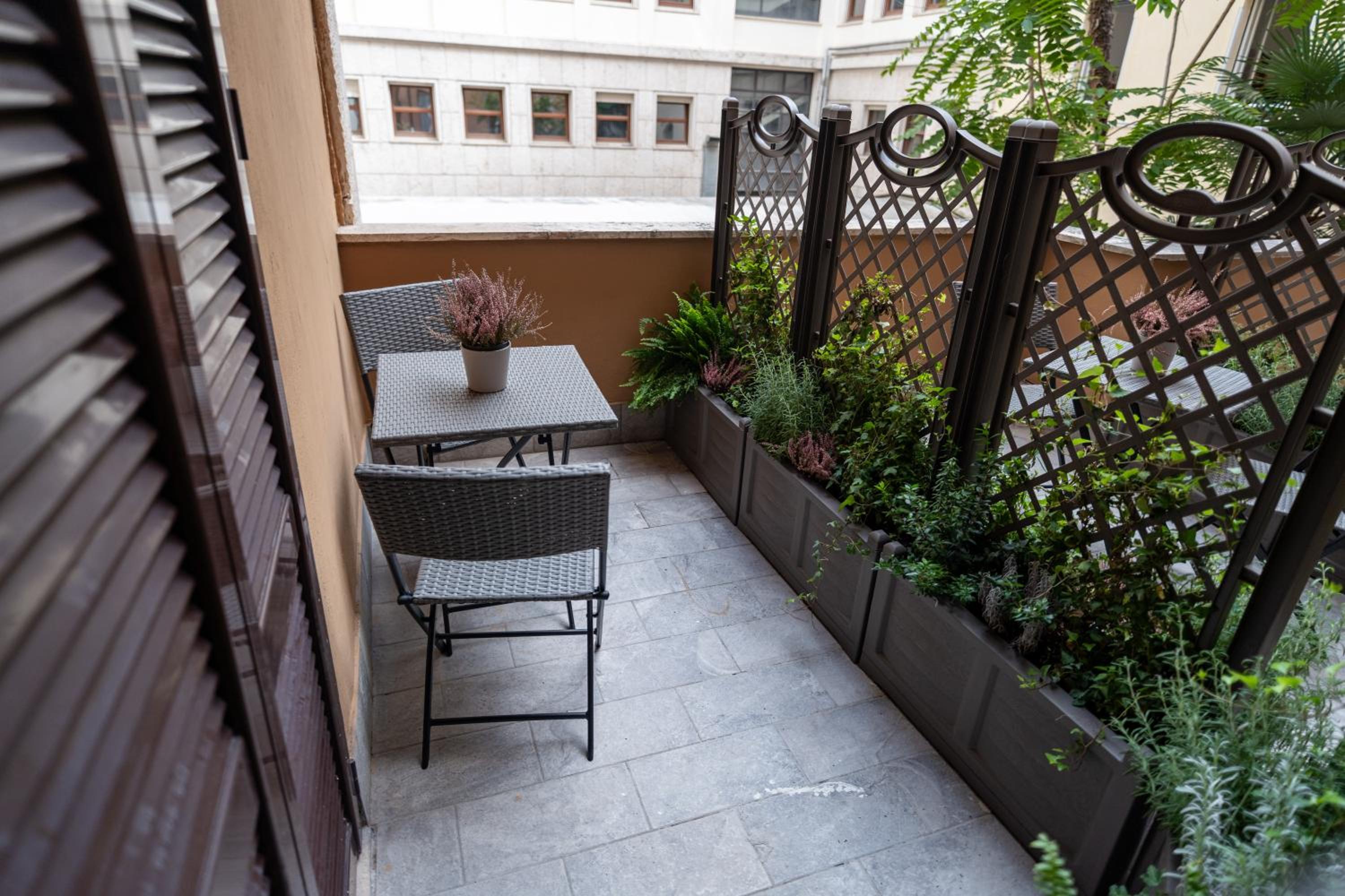Roma suite hotel