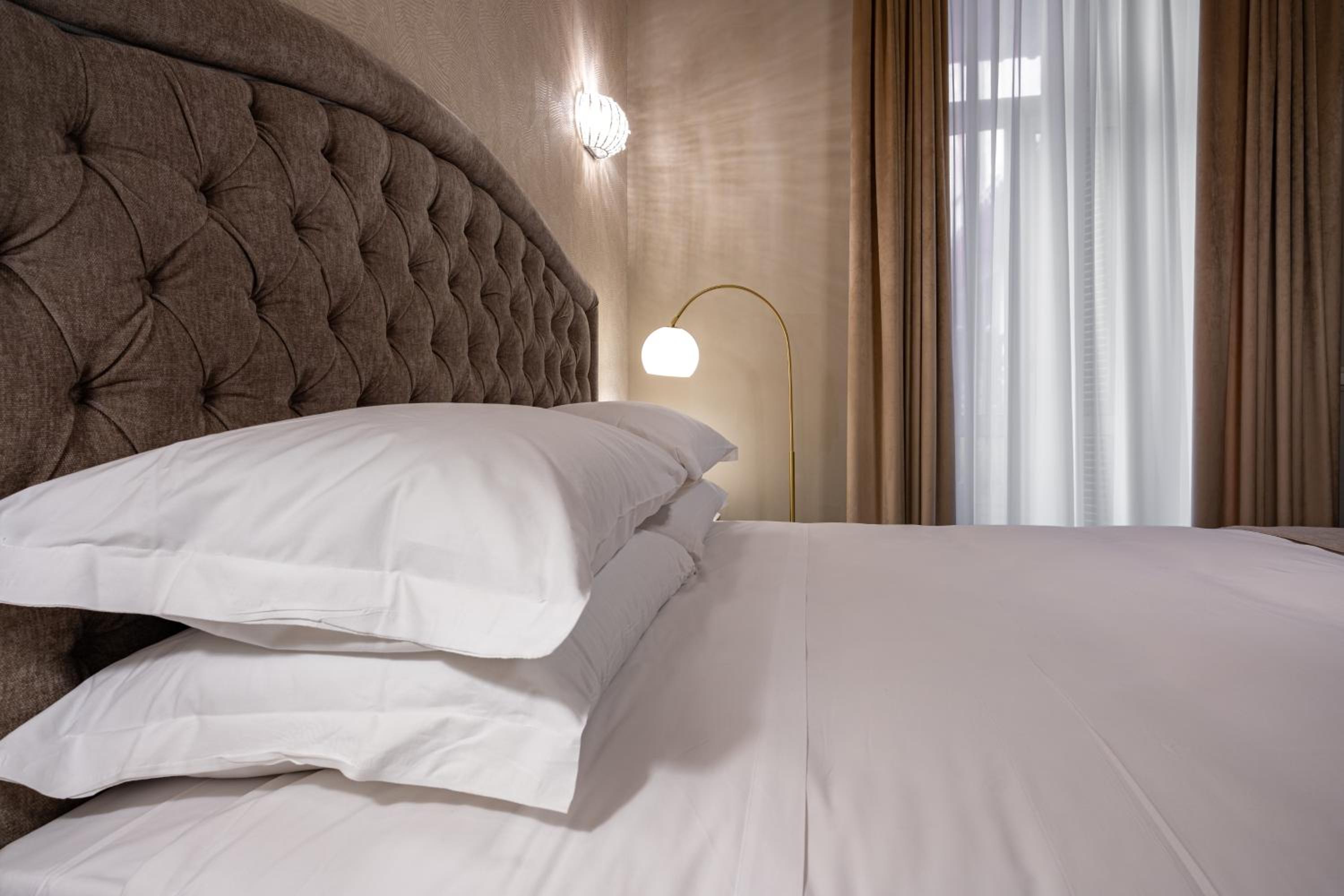 Roma suite hotel