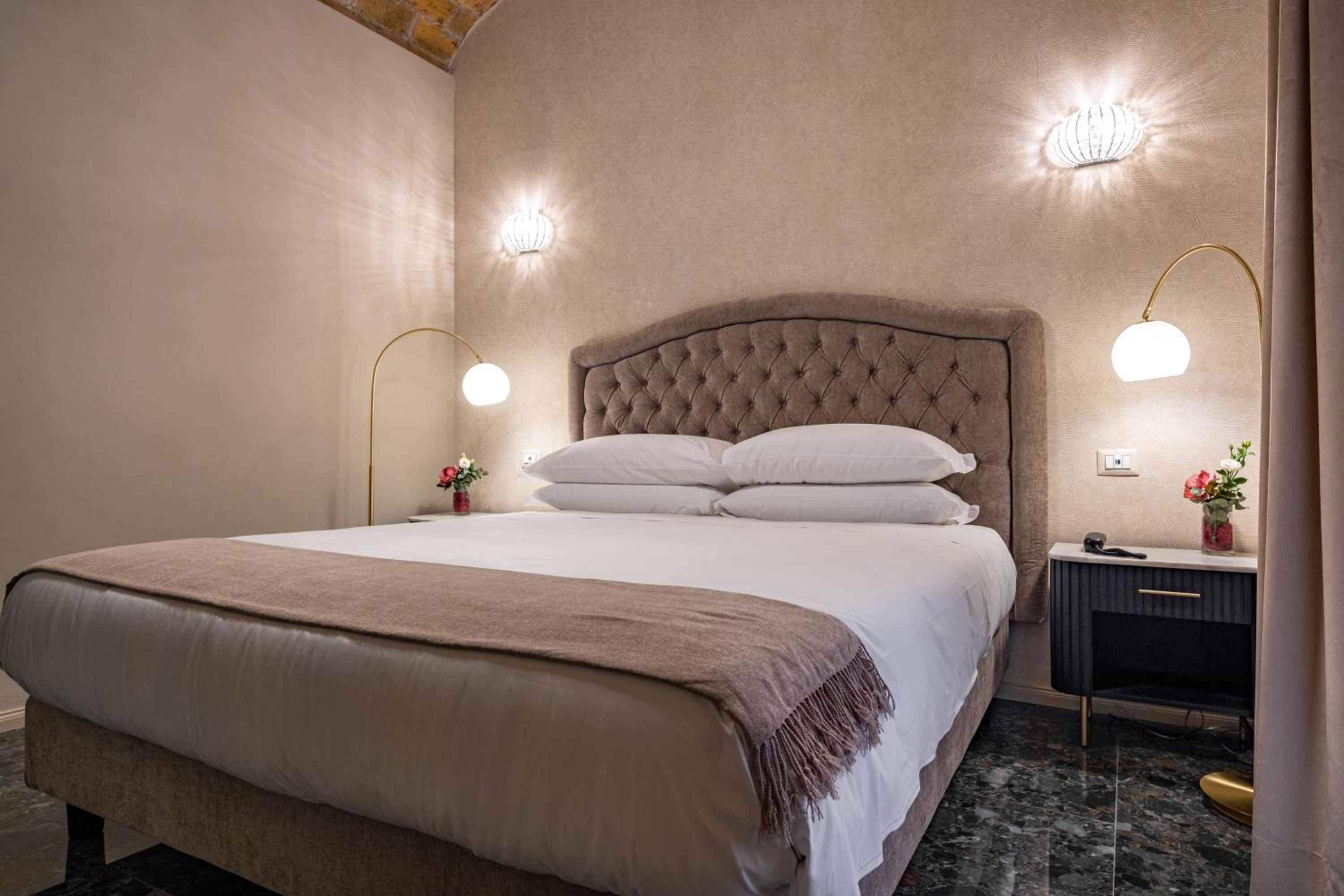 Roma suite hotel