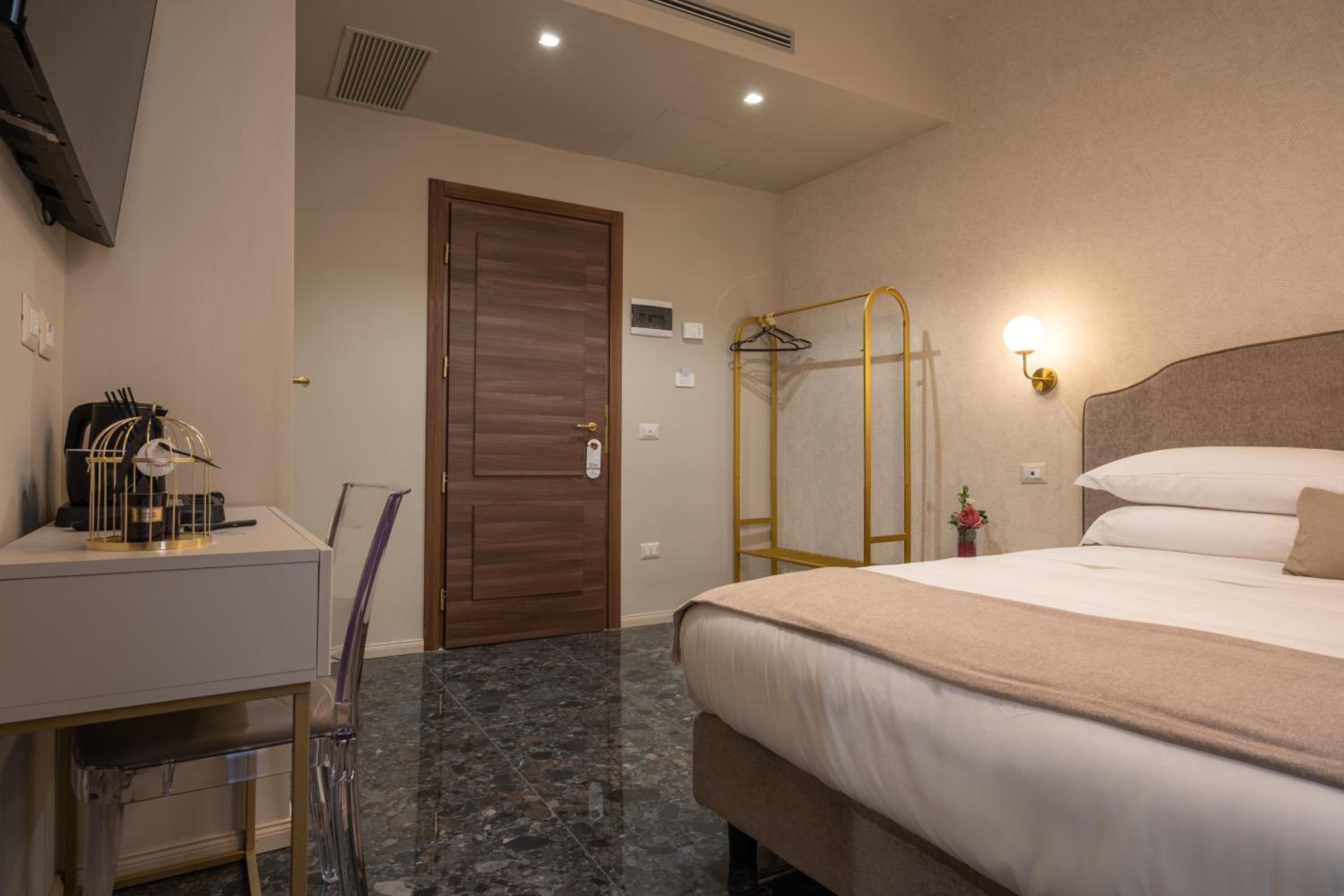 Roma suite hotel