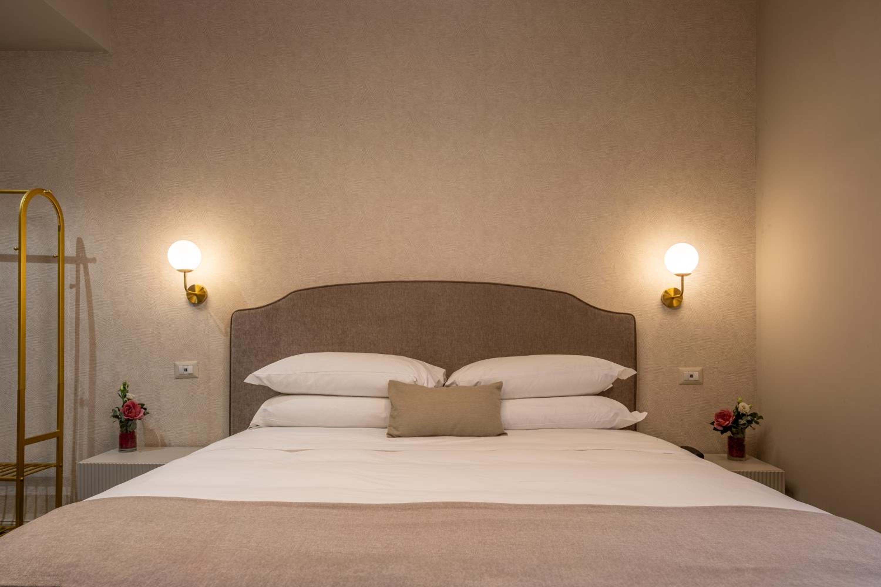 Roma suite hotel