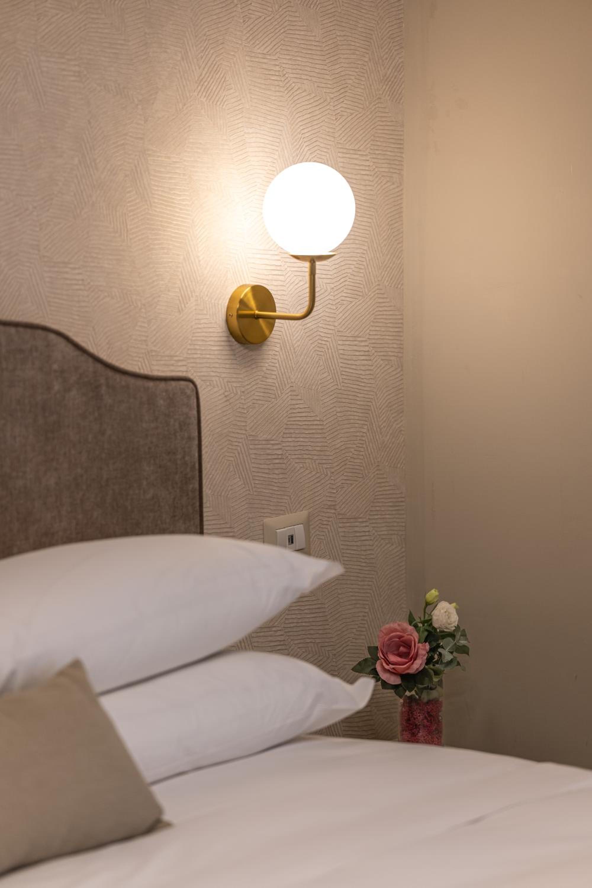 Roma suite hotel
