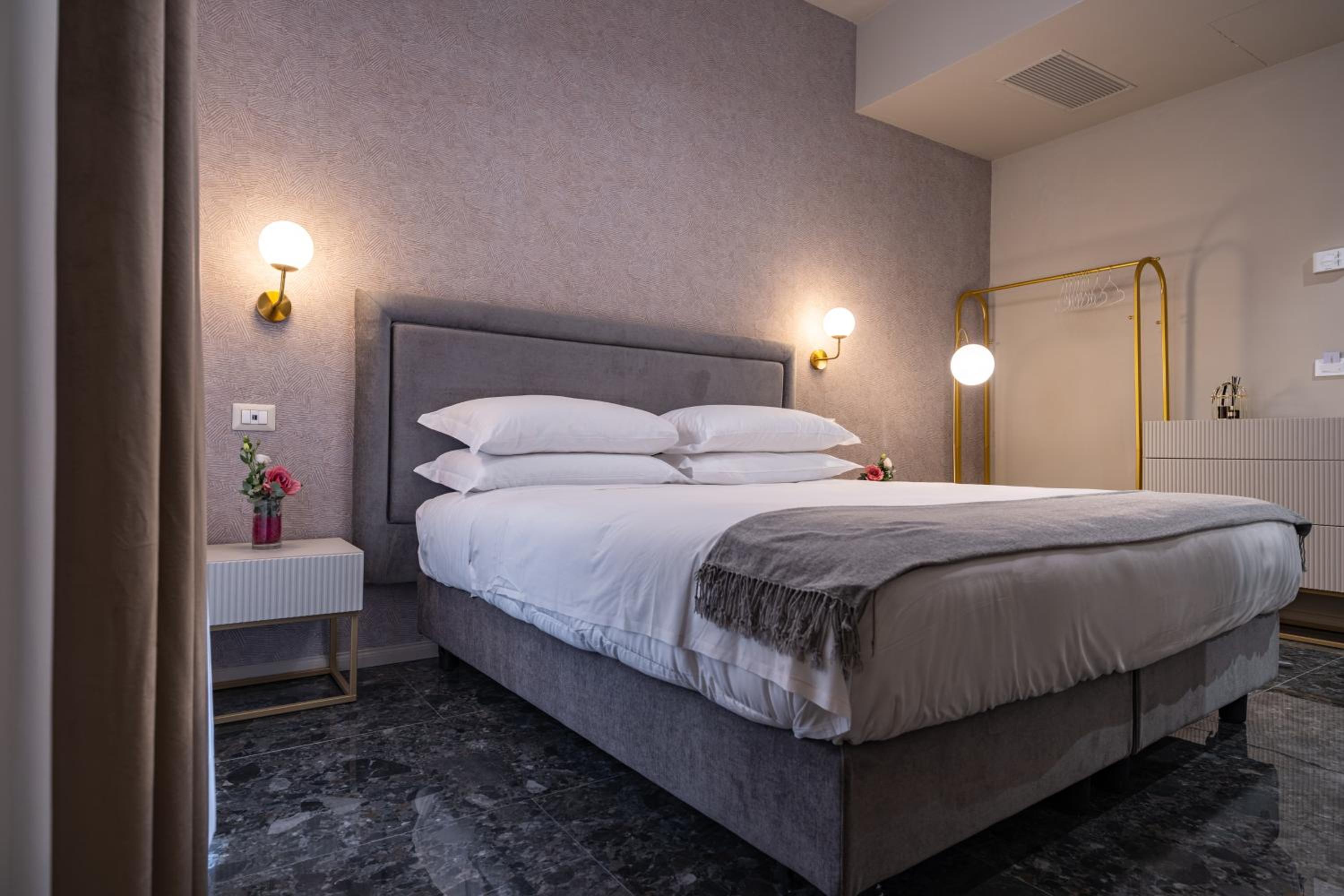 Roma suite hotel