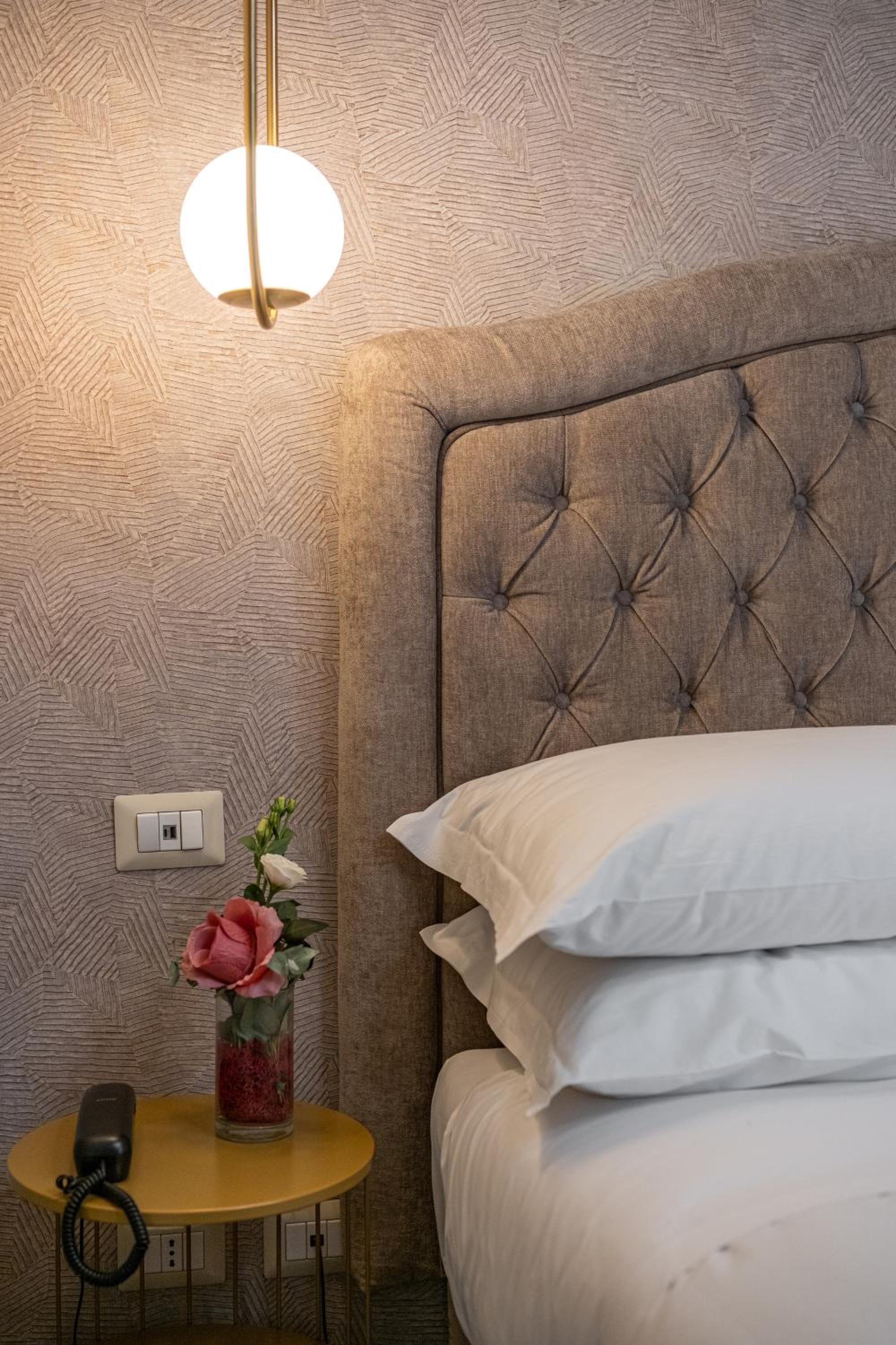 Roma suite hotel