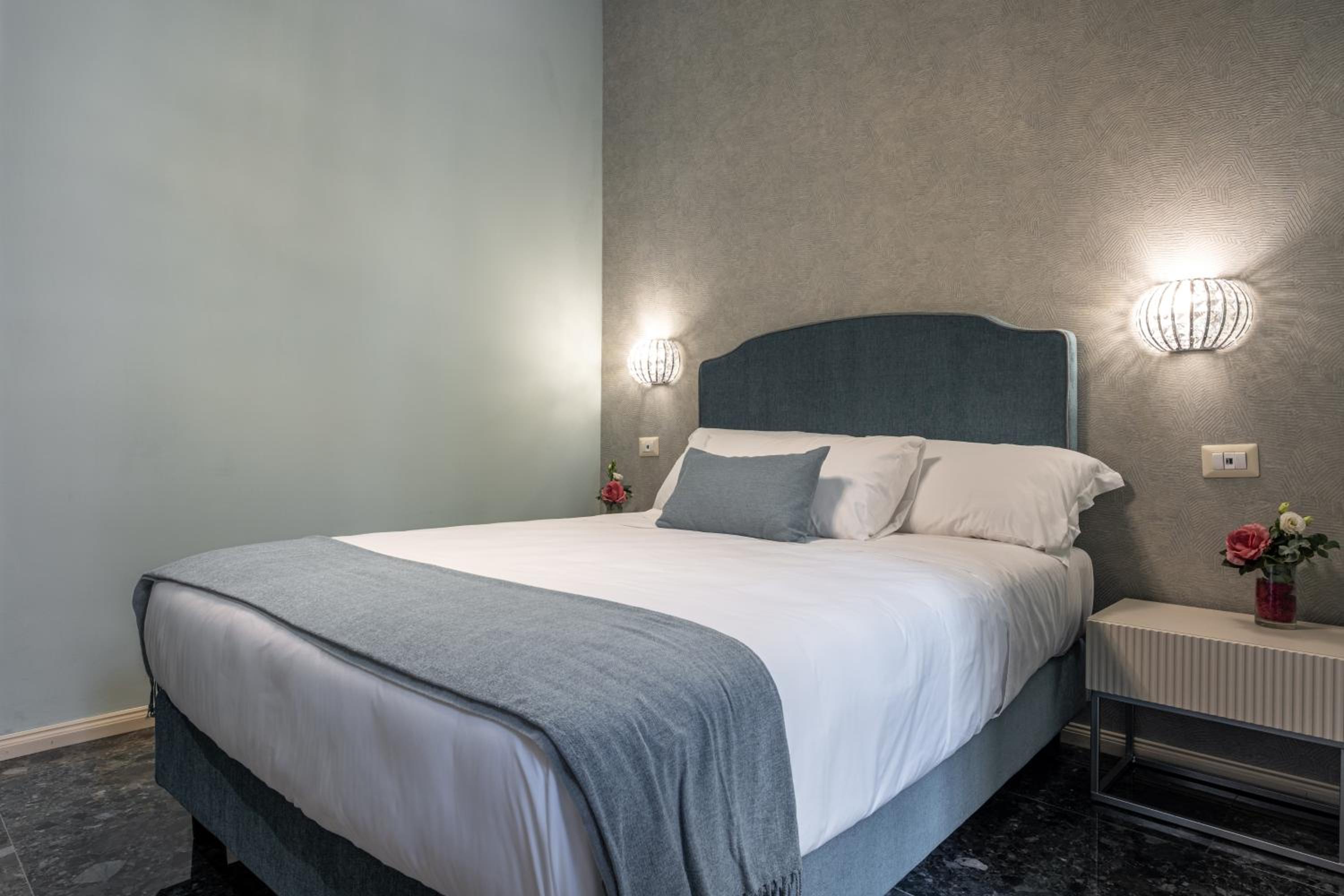Roma suite hotel