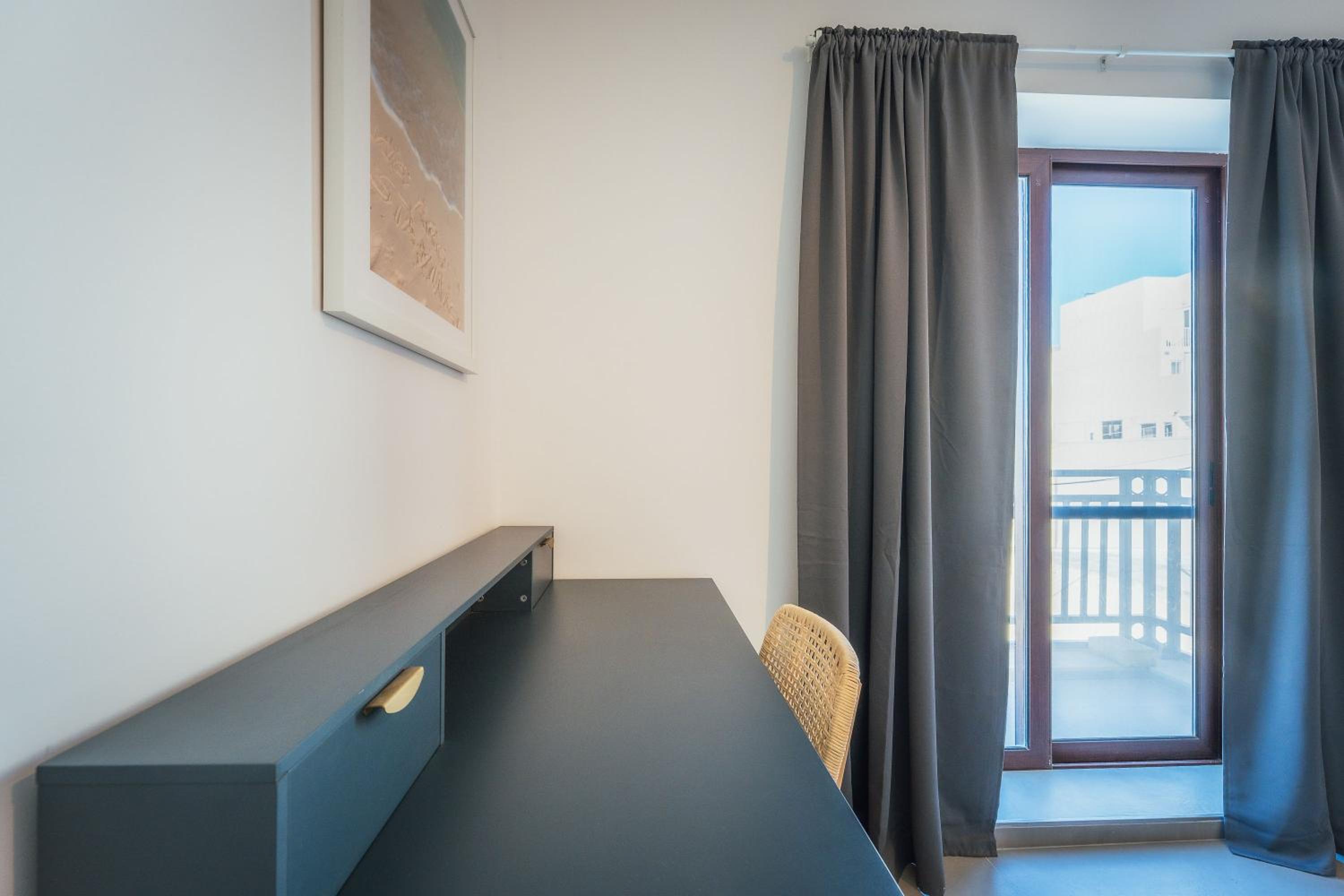 Qala Skyview Penthouse with Pool, Sunsets and BBQ Area